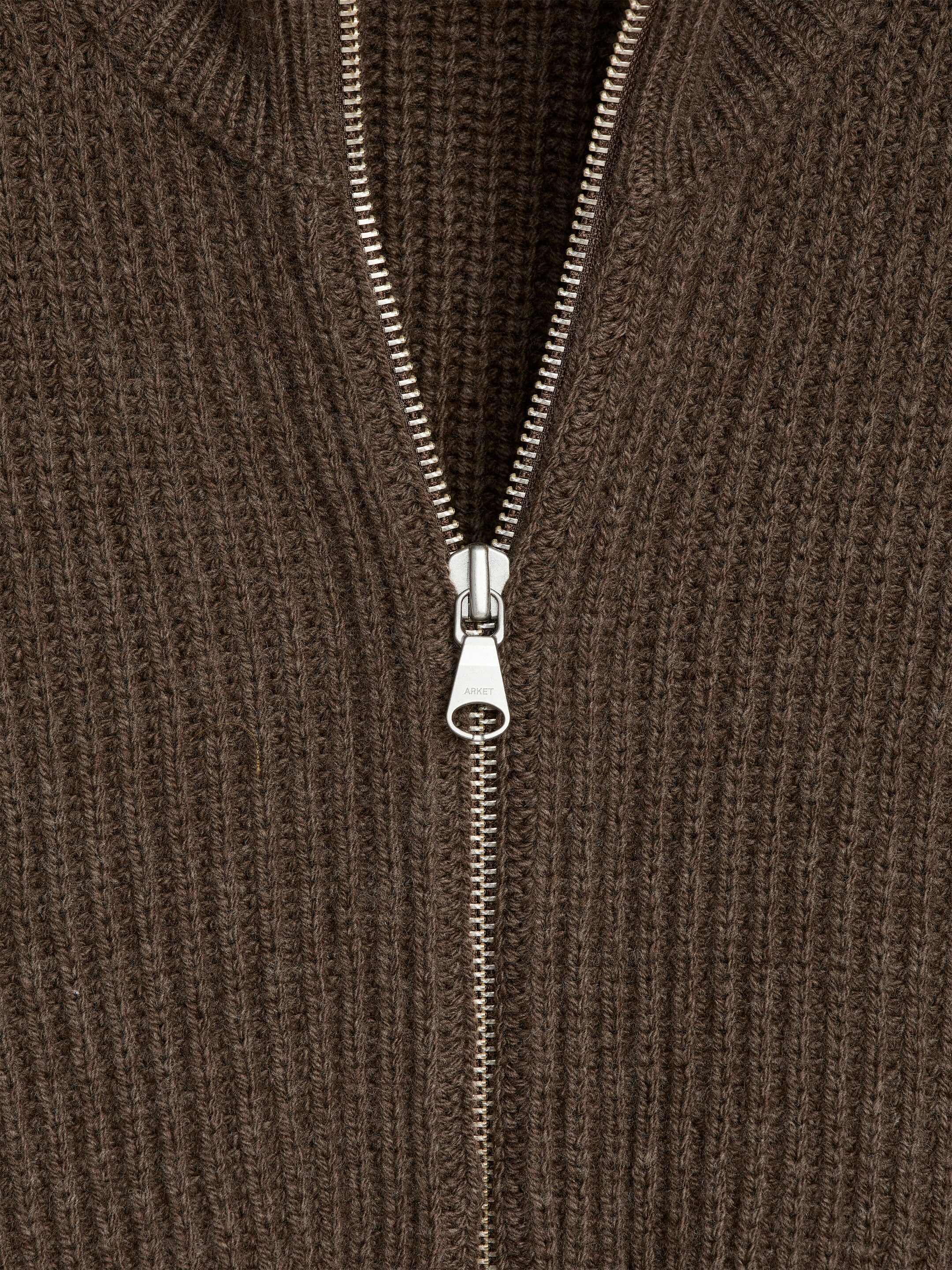 Näytä suurempi kuva: Villaneuletakki vetoketjulla - Ruskea - MIEHET | H&M FI 2