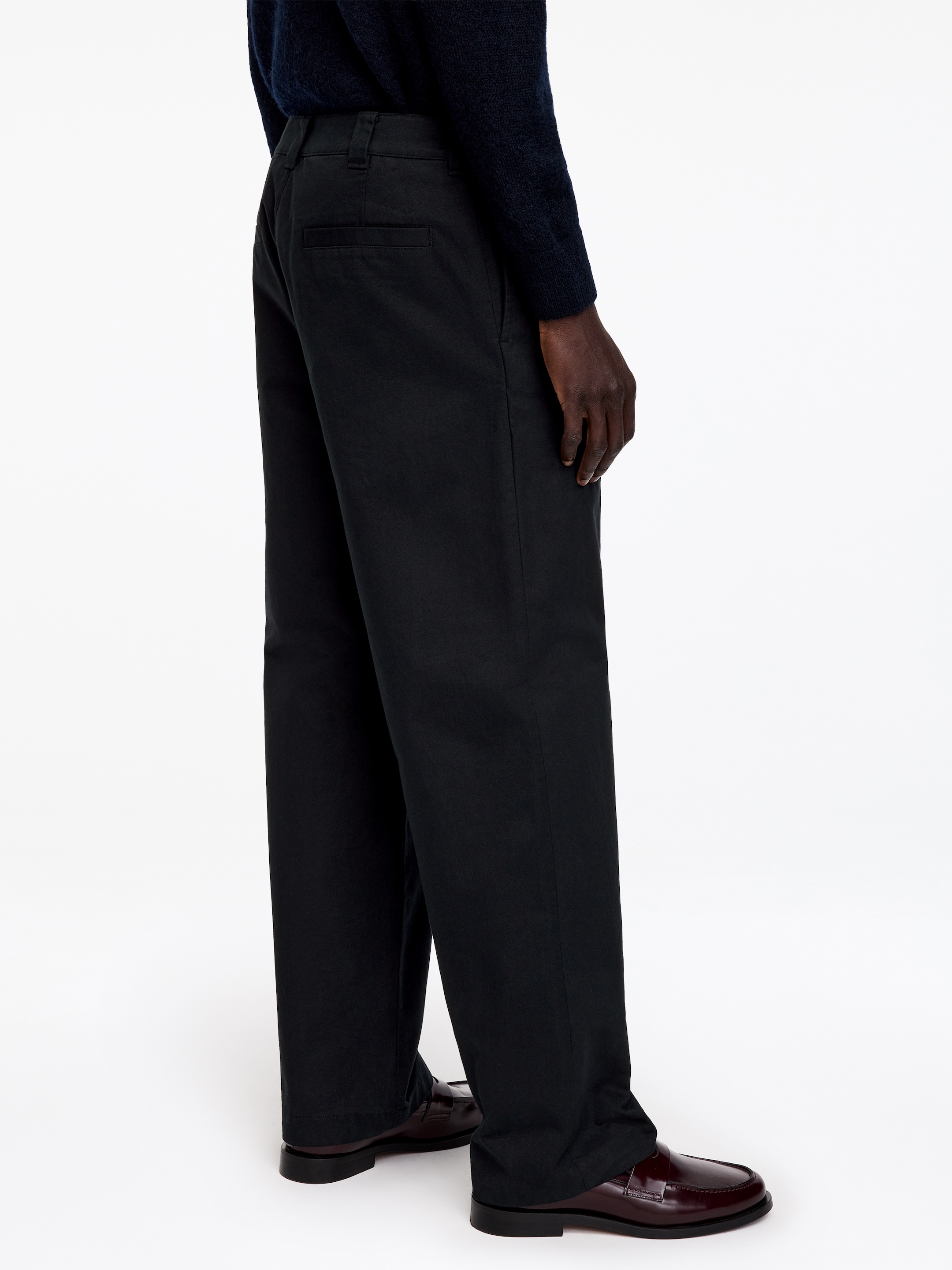 Wide-Fit Workwear Chinos - Black - Loose fit - men - StillMedia/Lookbook - 4