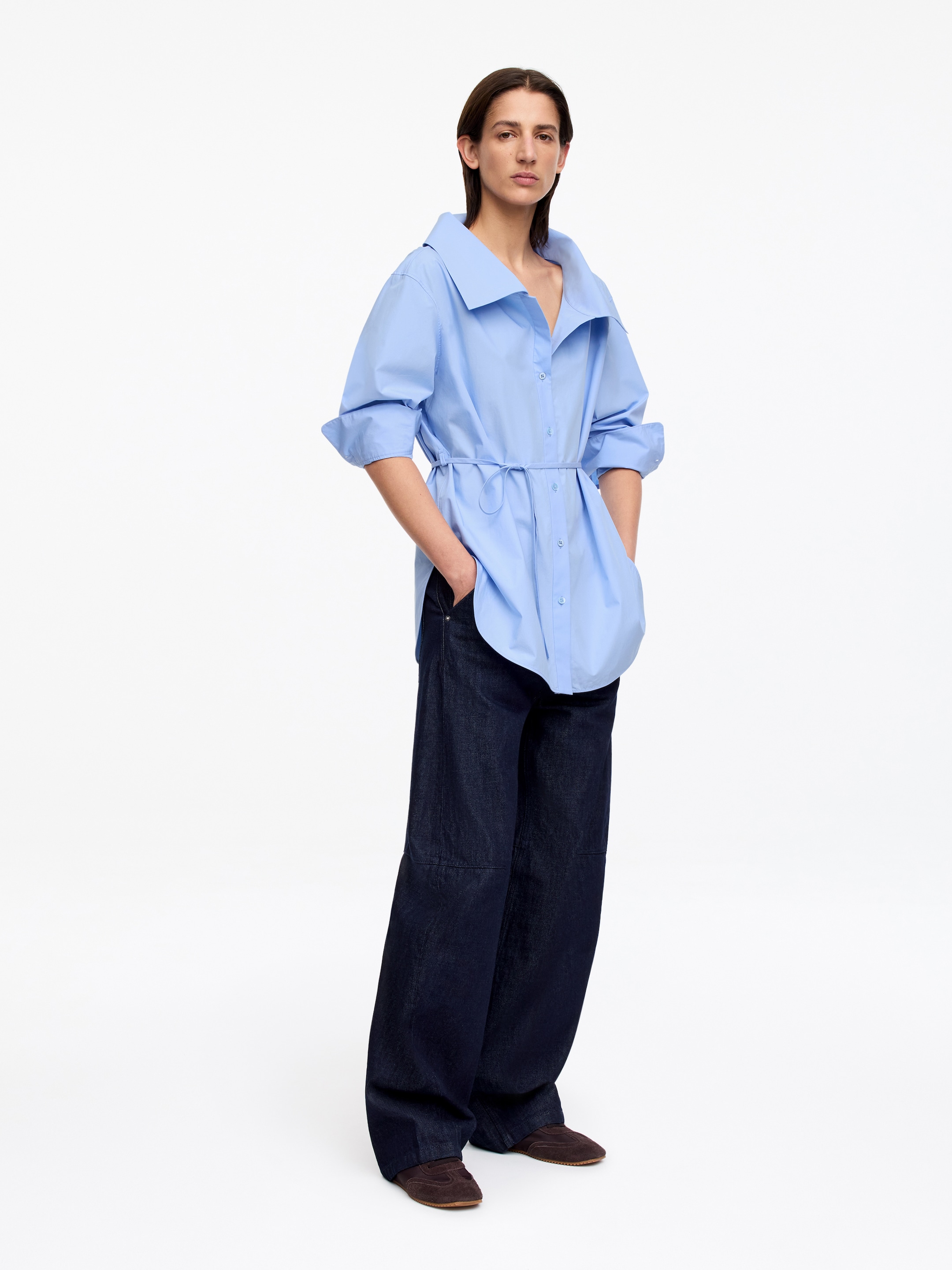 Wide-Collar Blouse - Light Blue - Regular fit - Women - StillMedia/Lookbook - 6