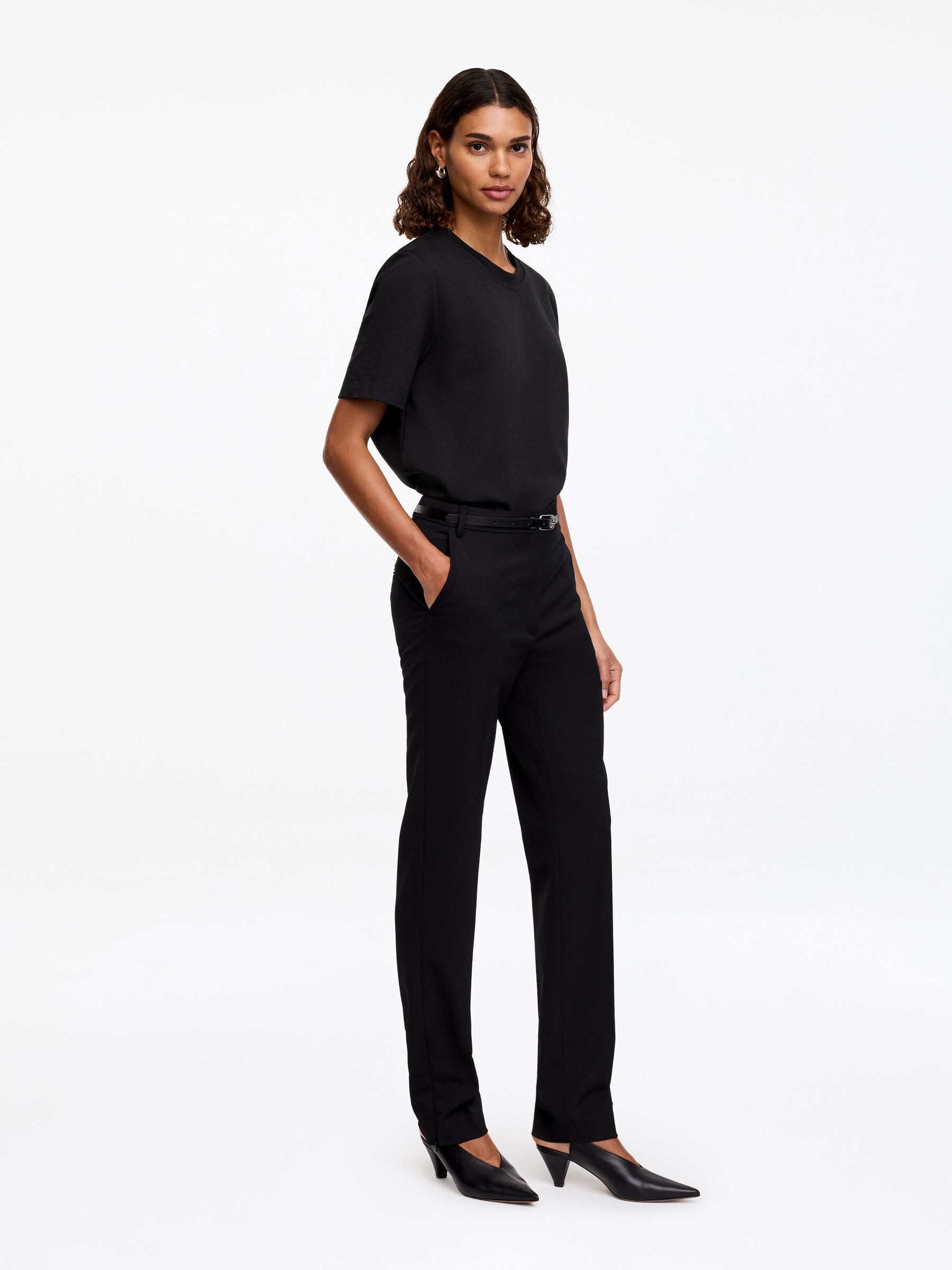 Signature Constructed T-Shirt - Black - Regular fit - Women - StillMedia/Lookbook - 37