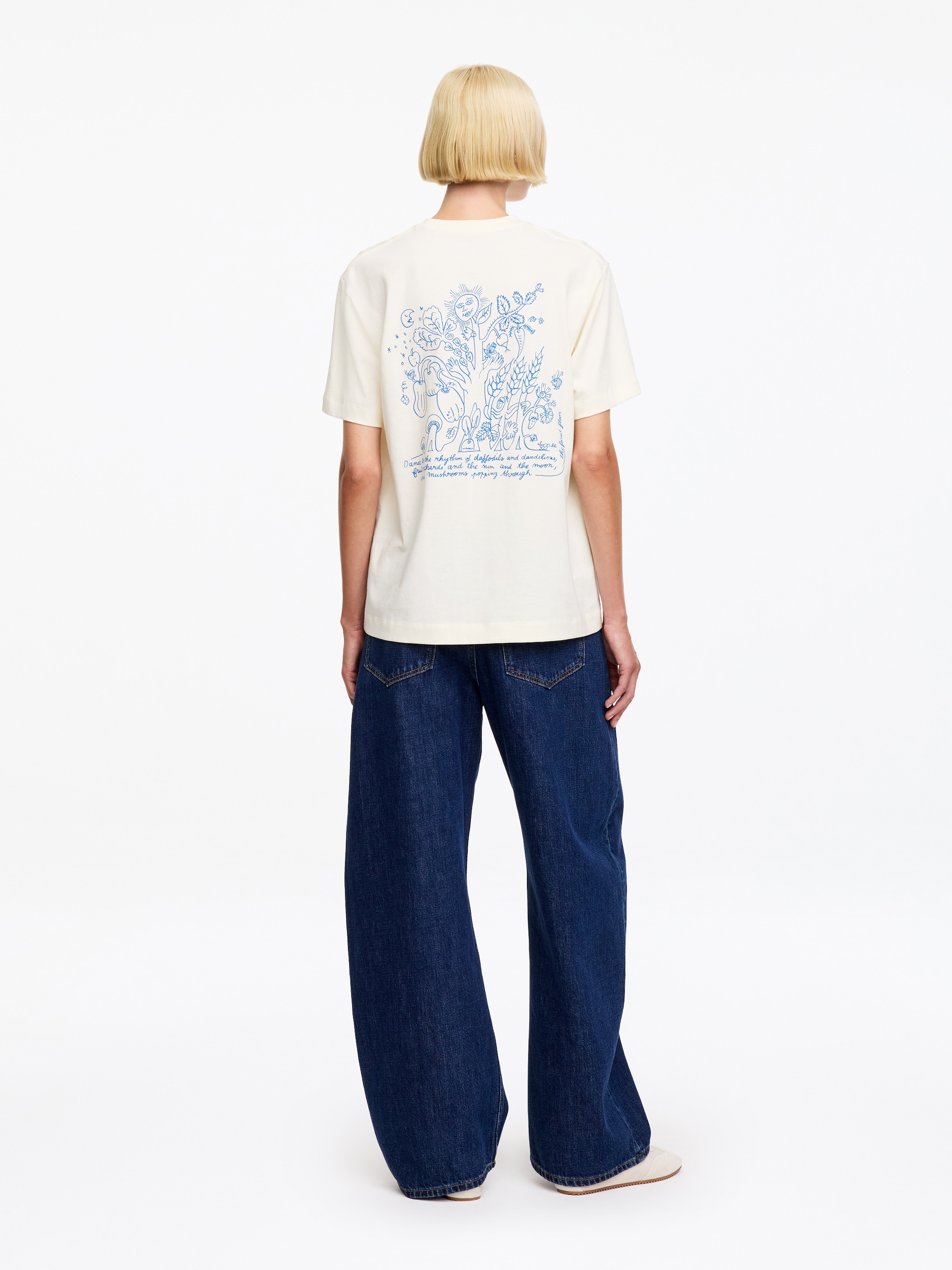 T-shirt imprimé ARKET CAFÉ - Blanc cassé/Bleu - Loose fit - Café - StillMedia/Lookbook - 8