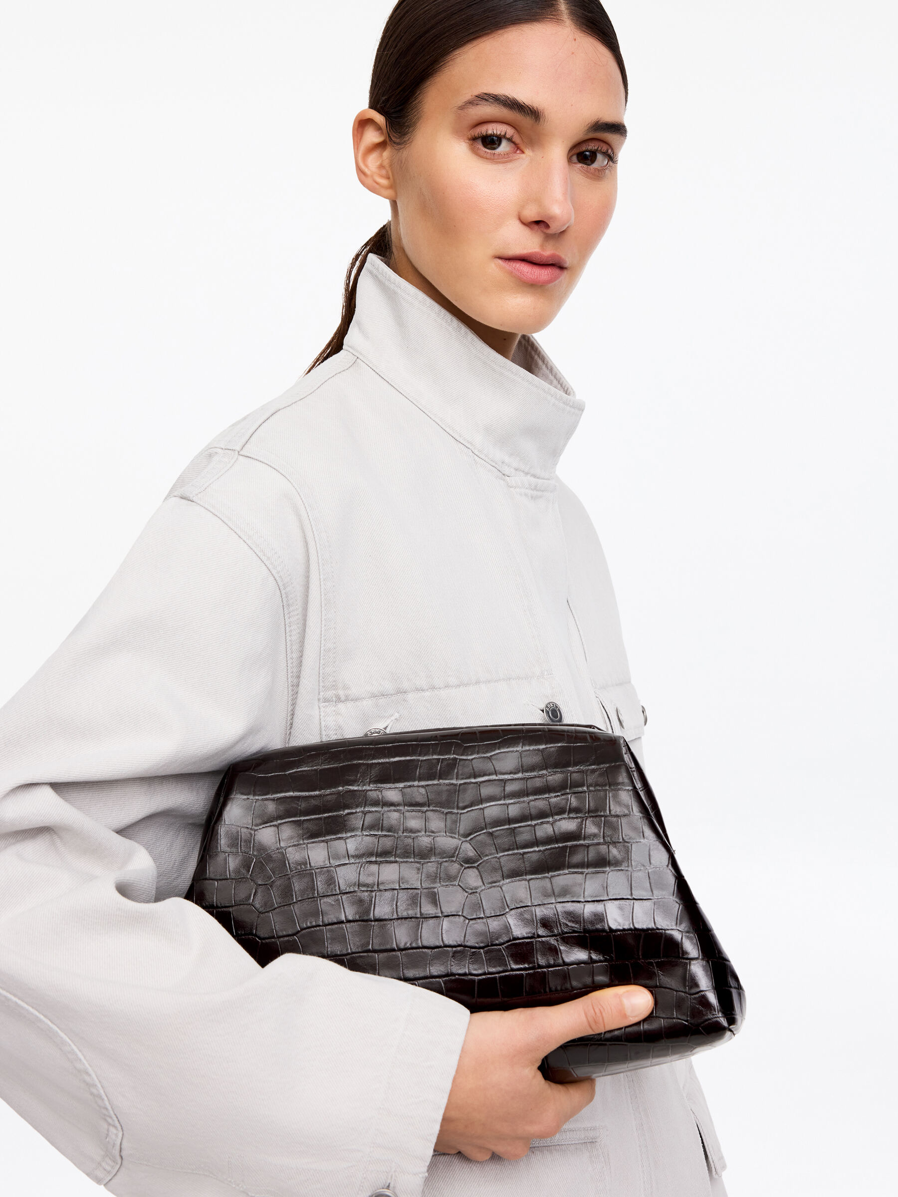 Croco-Embossed Clutch-#3F3838-17327