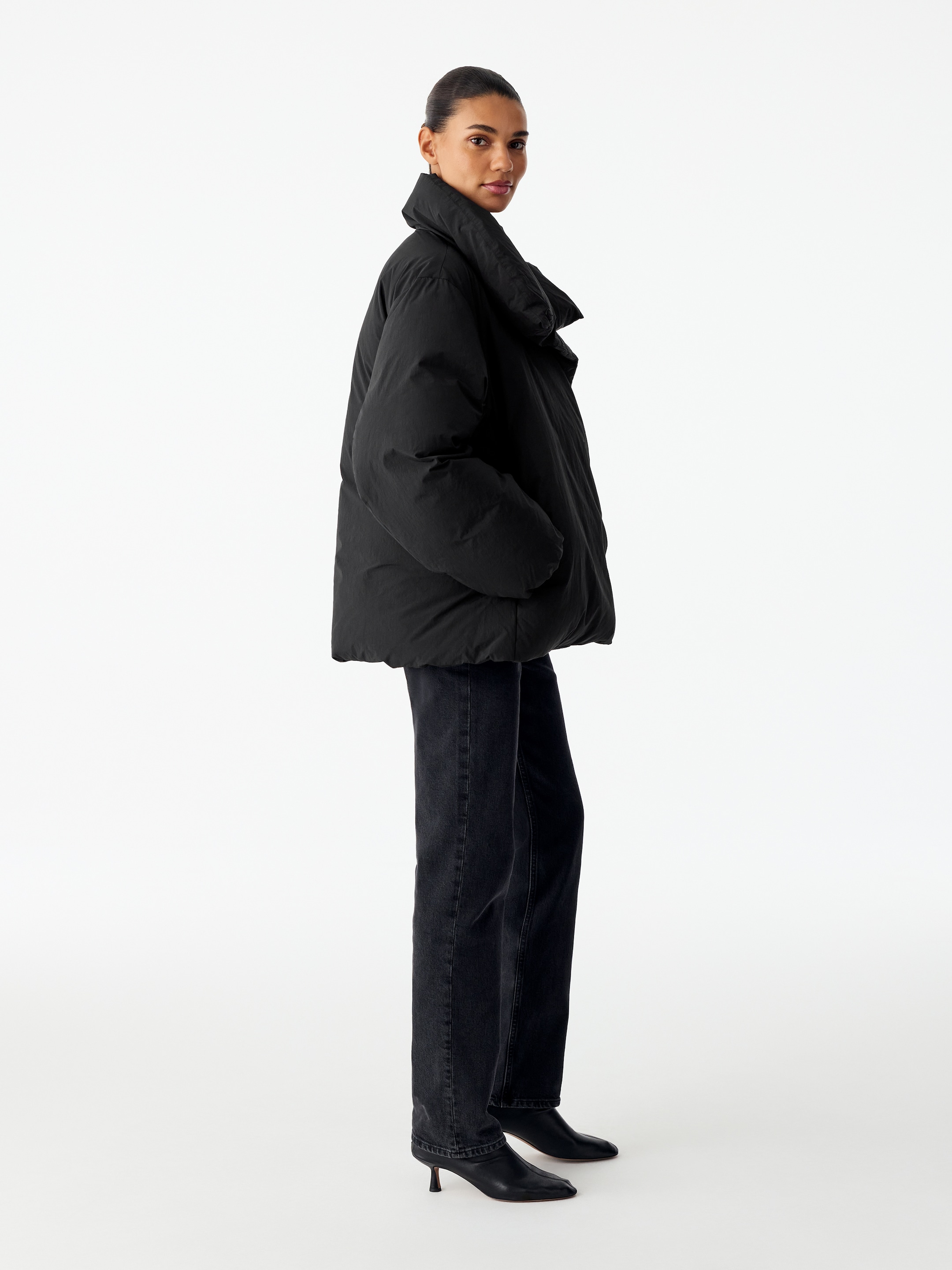 Upcycled Down High-Collar Jacket - Black - Regular fit - women - StillMedia/Lookbook - 15