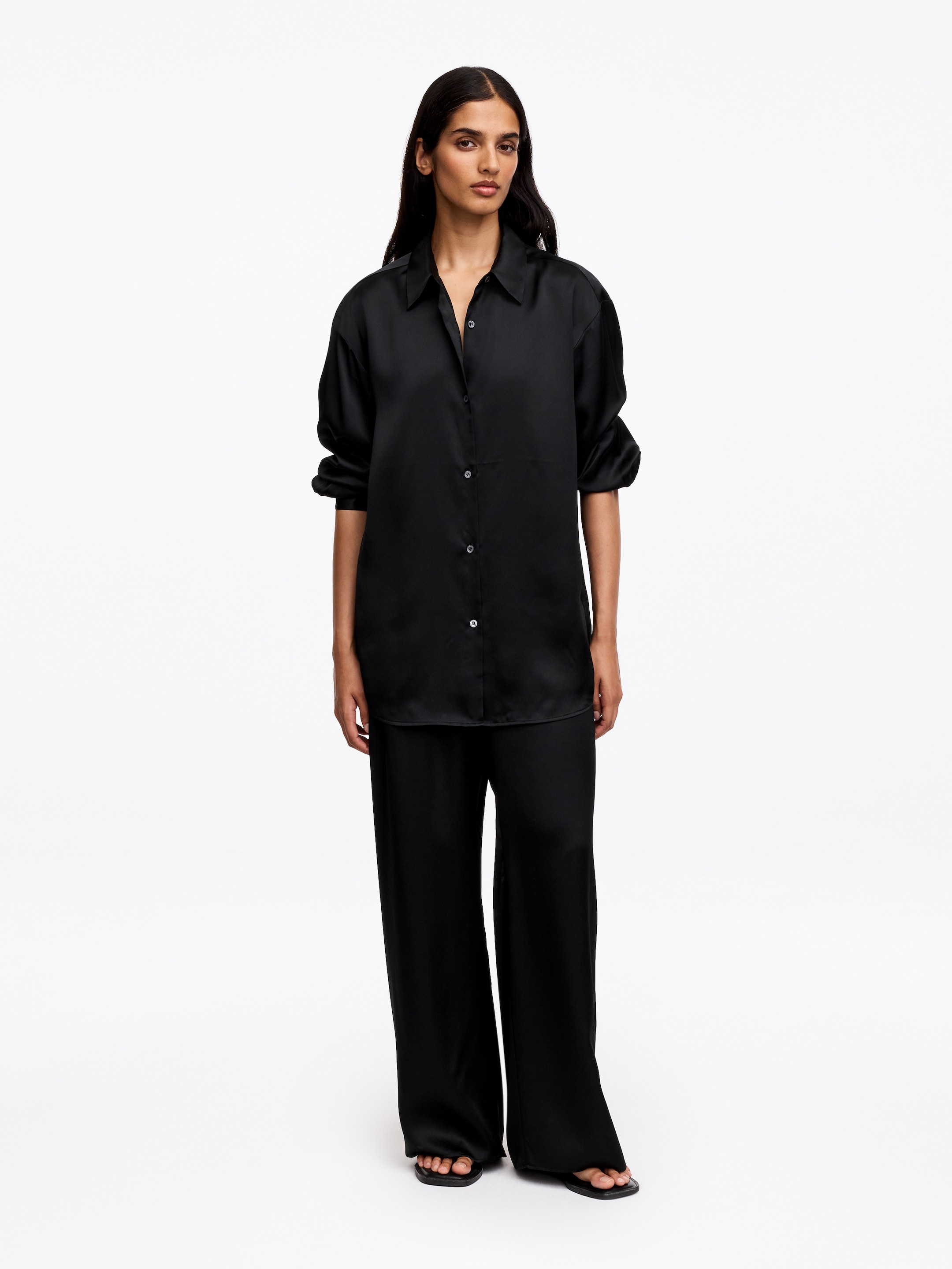 Hose aus Seidensatin - Schwarz - Regular Fit - Damen - StillMedia/Lookbook - 5