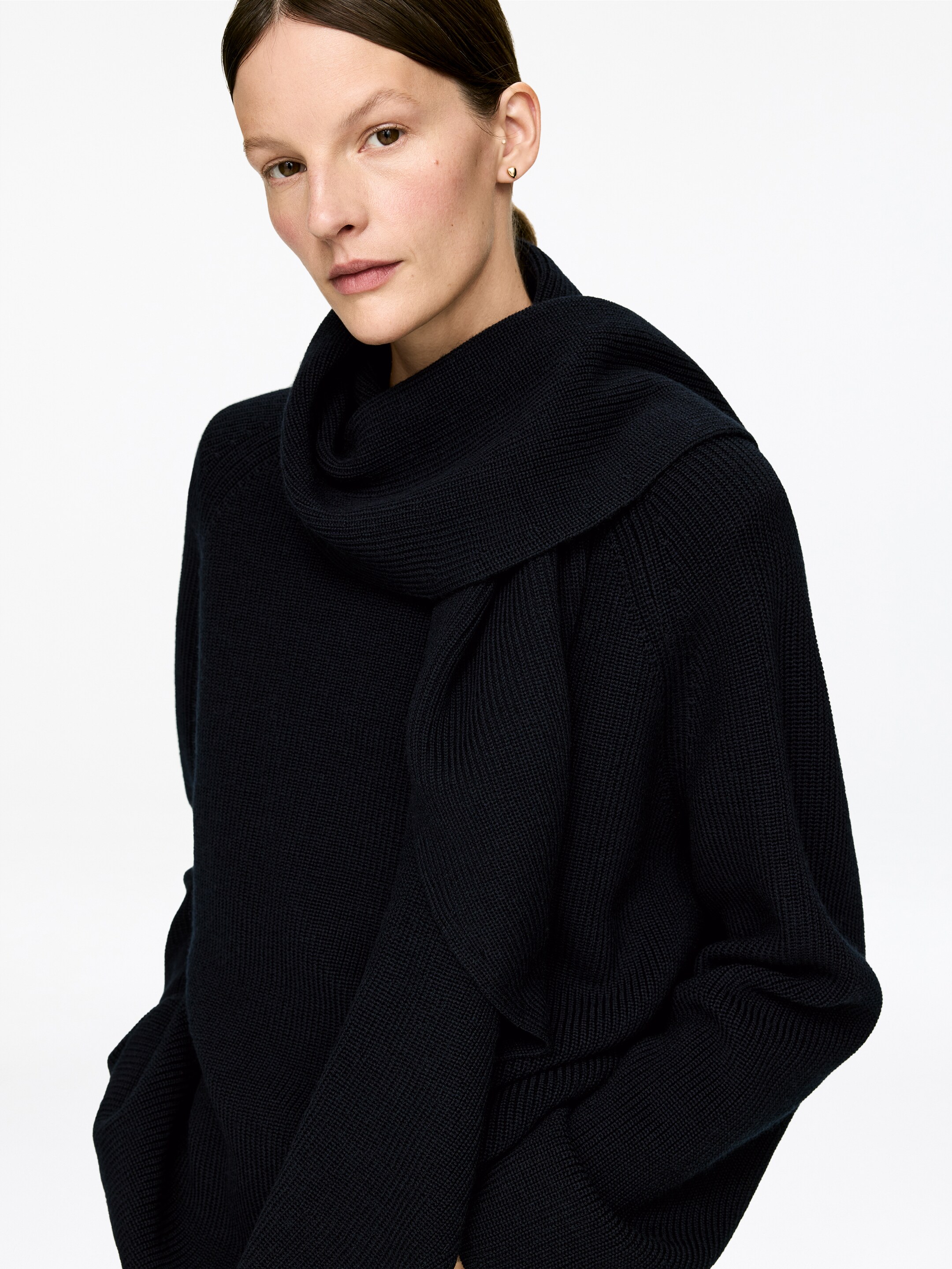 Größeres Bild ansehen: Strickpullover mit drapiertem Schal - Dunkelblau - Ladies | H&M DE 4