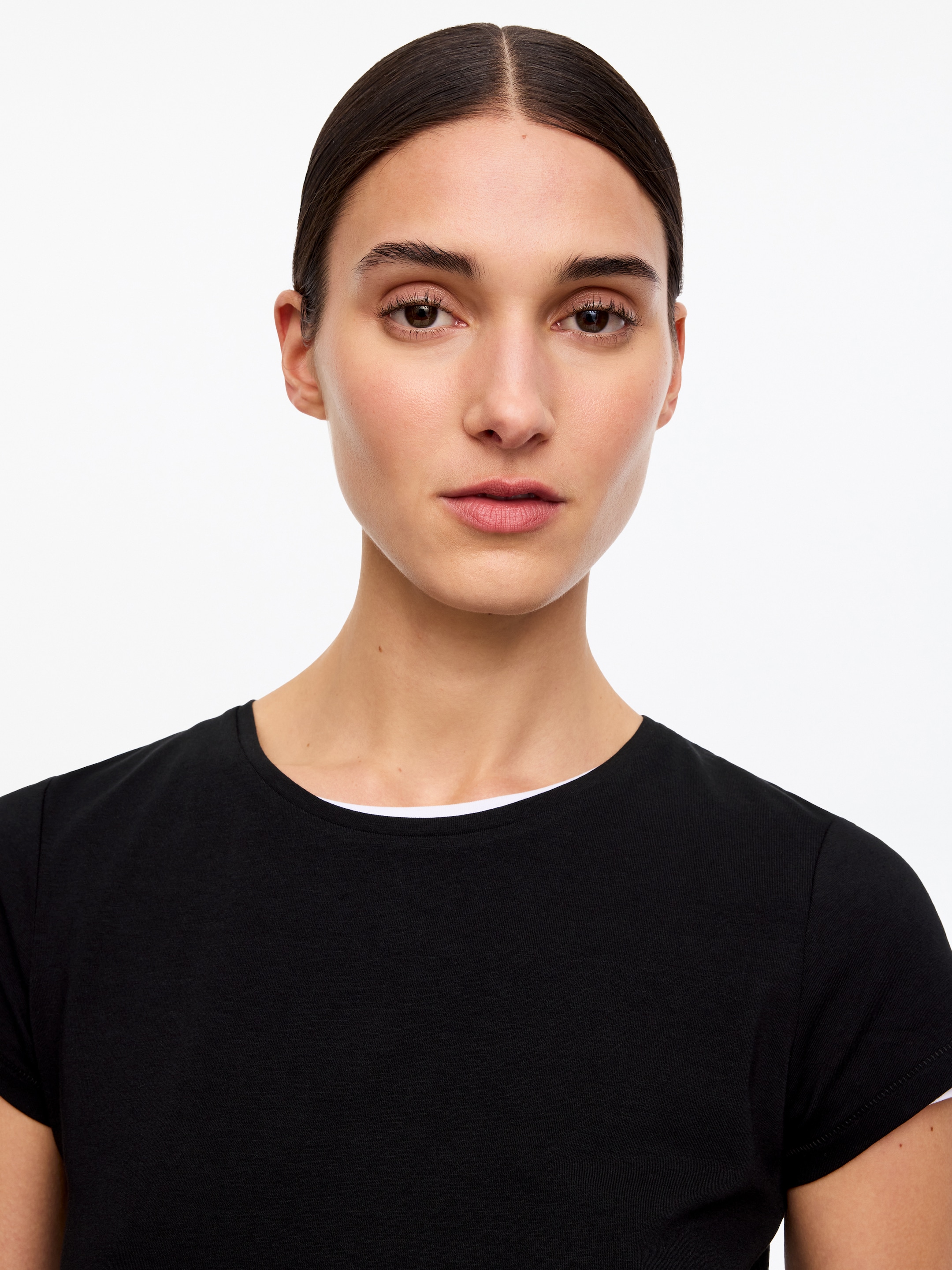 Slim Cap-Sleeve T-Shirt - Black - Slim fit - Women - StillMedia/Lookbook - 8