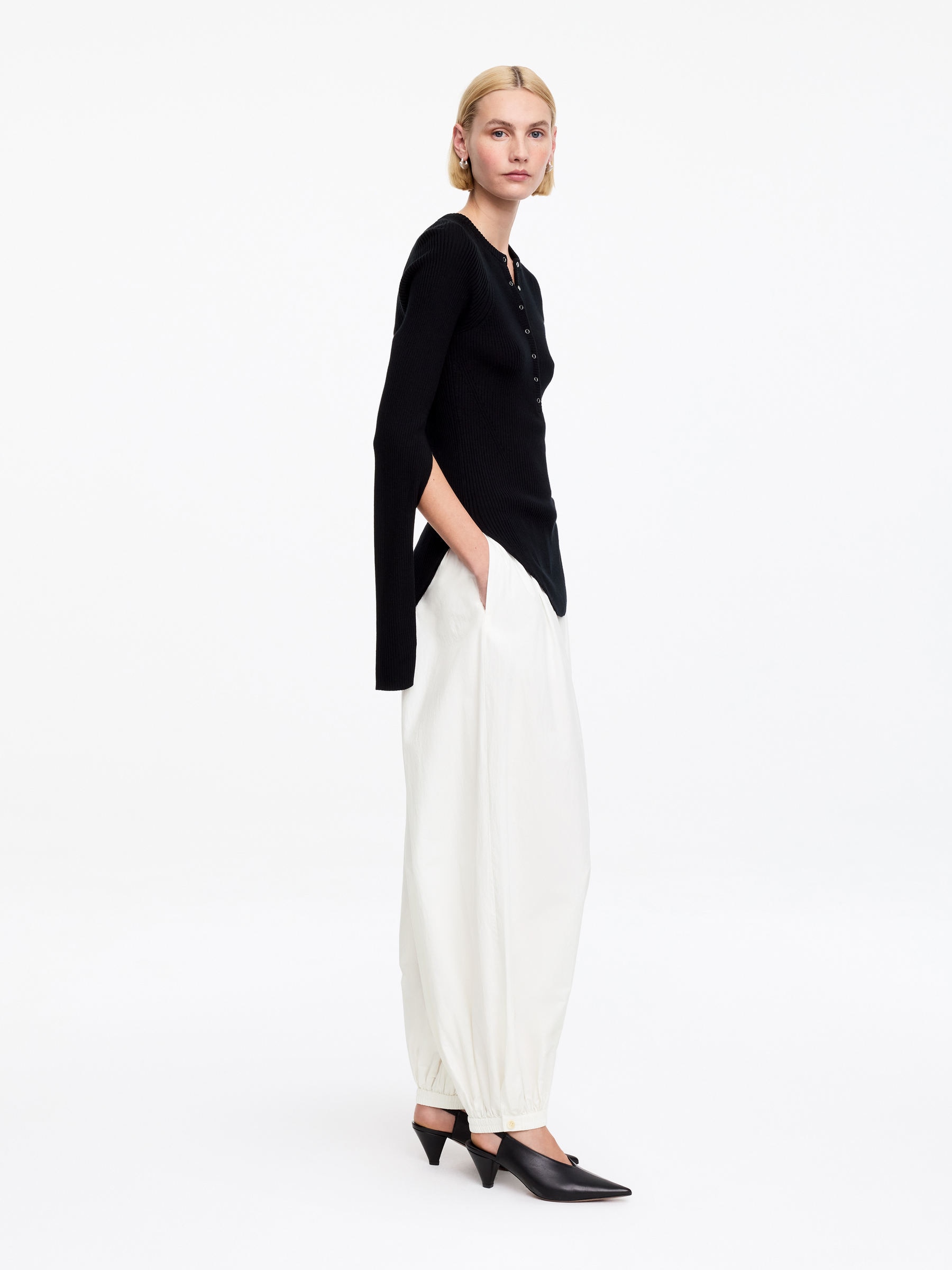 Balloon Cotton Trousers - White - Loose fit - Women - StillMedia/Lookbook - 3