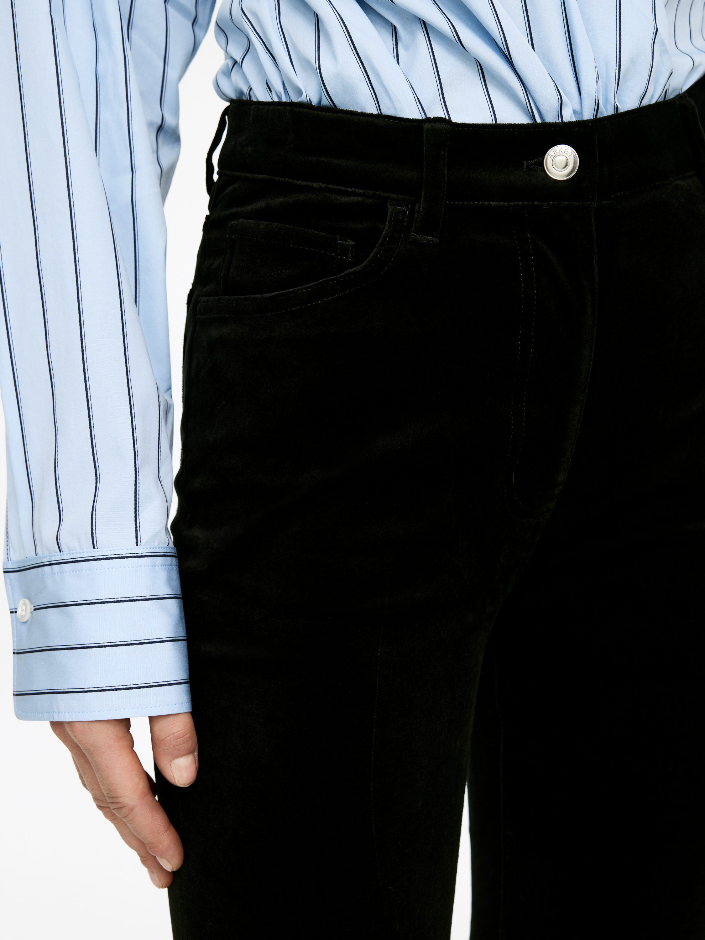 Flared Velvet Trousers - Black - Slim fit - Women - StillMedia/Lookbook - 3