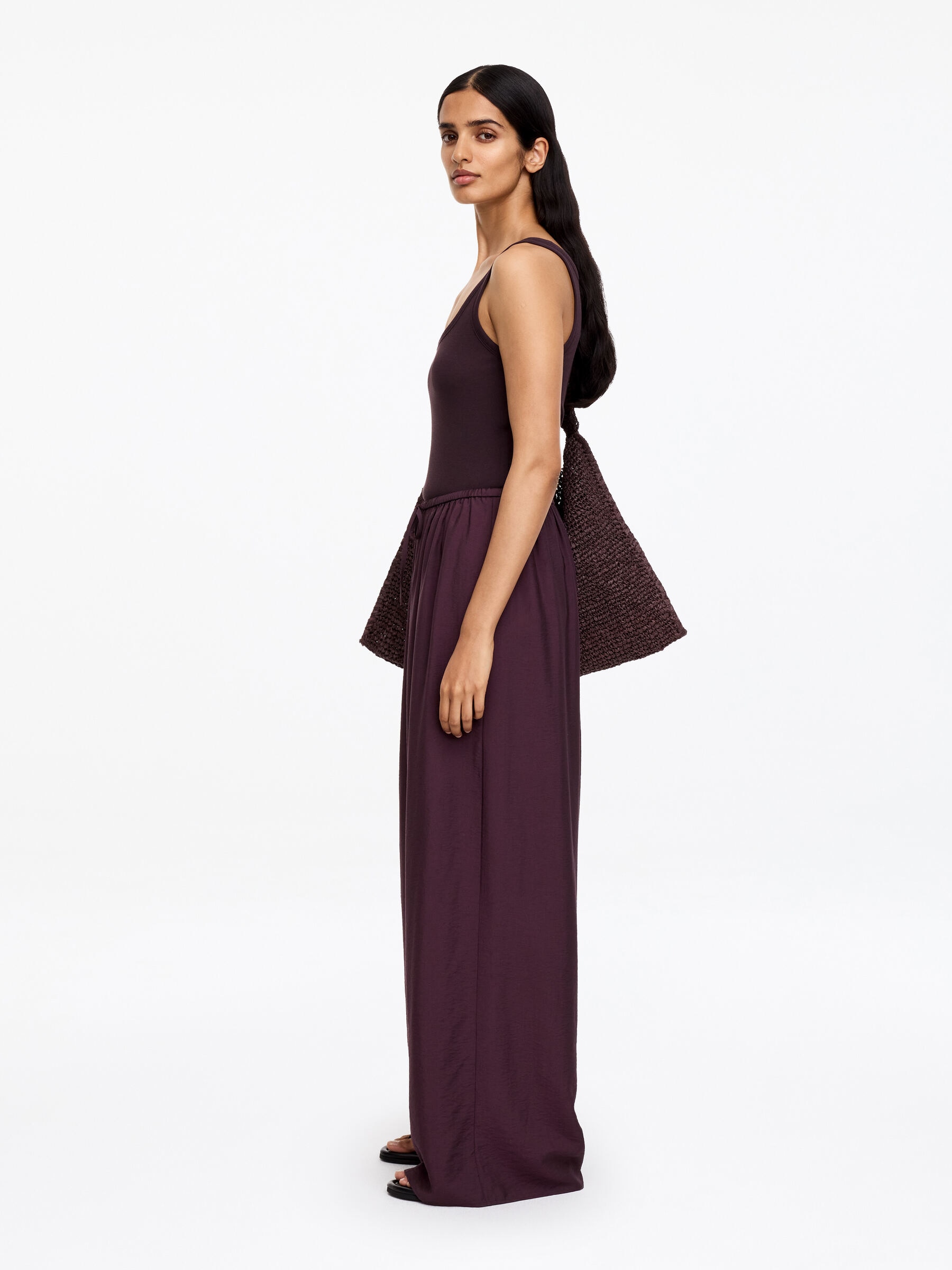 Wide Trousers - Dark Purple - Loose fit - Women - StillMedia/Lookbook - 2