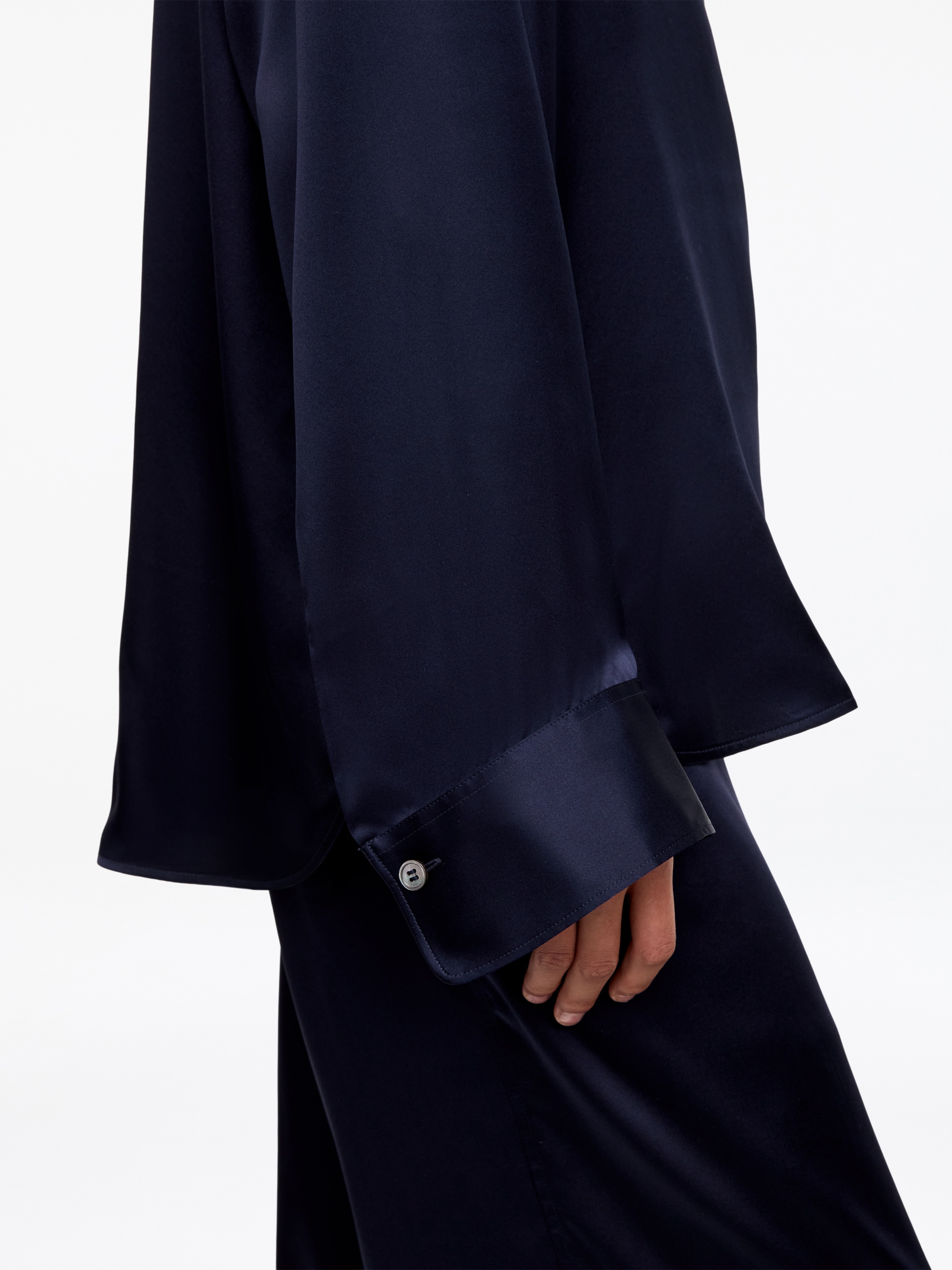 Chemise en satin de soie - Bleu foncé - Regular fit - Femme - StillMedia/Lookbook - 7