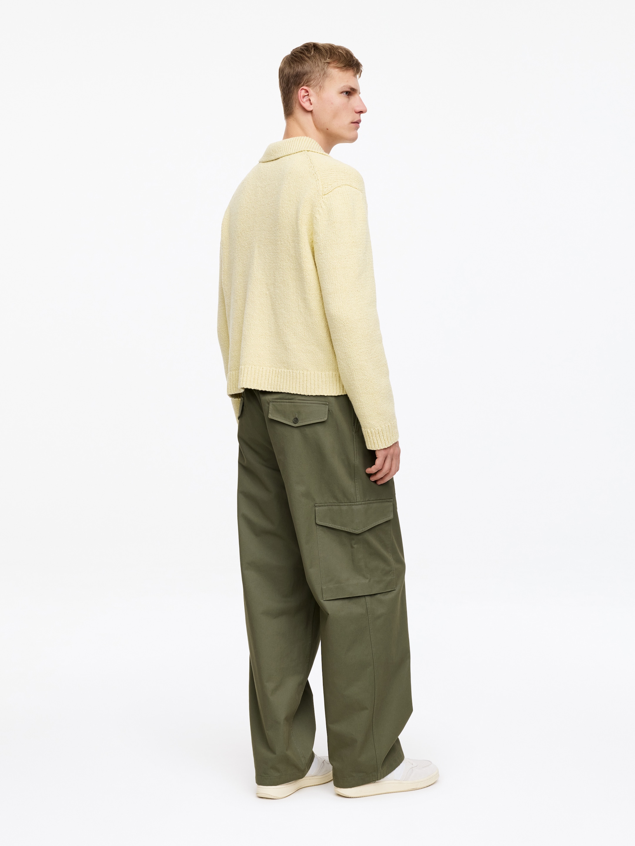 Luźne spodnie typu cargo - Zielony khaki - Luźny fason - Men - StillMedia/Lookbook - 7
