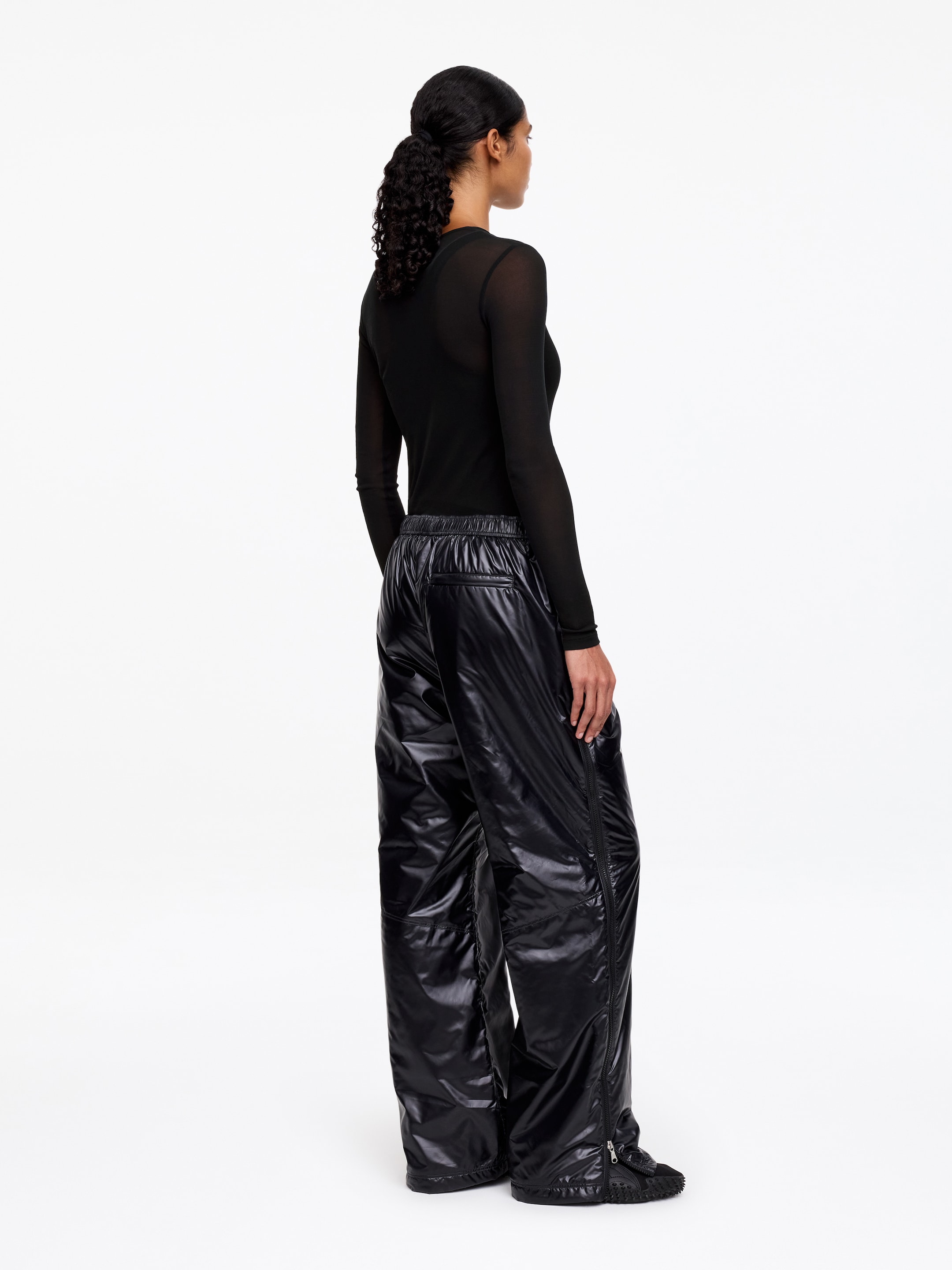 Slim Silk Top - Black - Slim fit - Women - StillMedia/Lookbook - 6