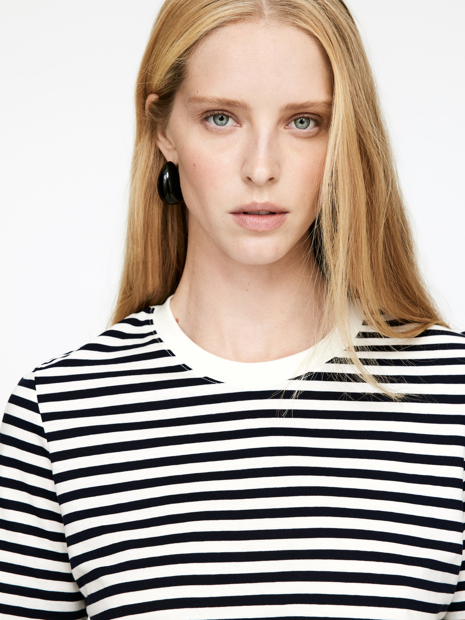 LILY Charakteristisches T-Shirt - Weiß/Dunkelblau/Weinrot/Rot/Weiß/Braun/Cremeweiß/Schwarz/Weiß/Graumeliert/Dunkelblau - 7