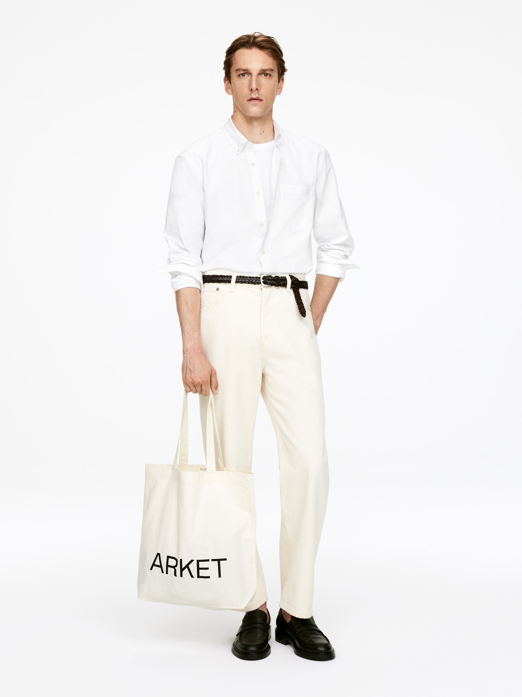 Sac fourre-tout en toile ARKET - Blanc cassé - Homme - StillMedia/Lookbook - 7