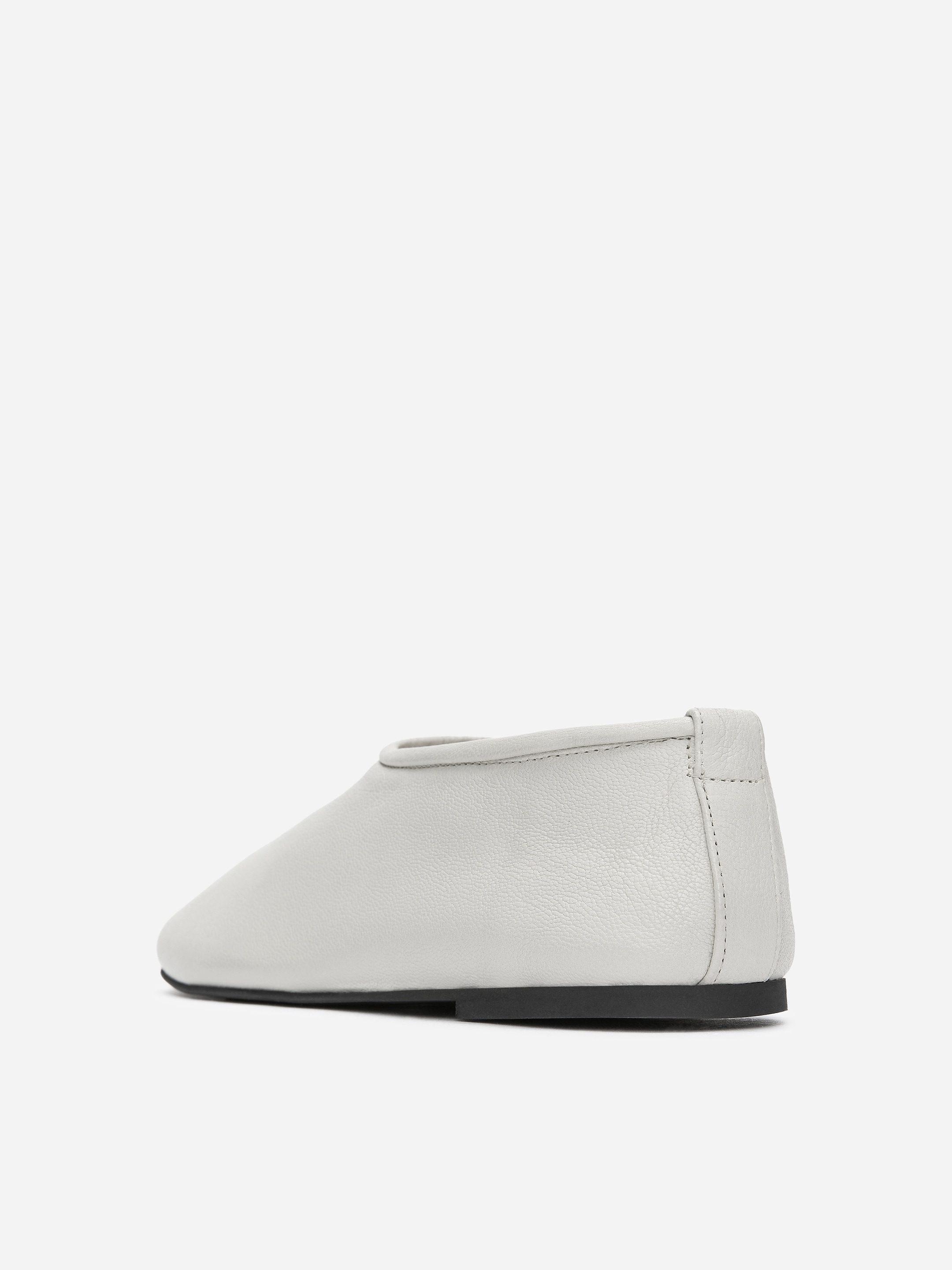 Leather Ballet Flats - Grey - Women - StillMedia/DescriptiveStillLife - 4