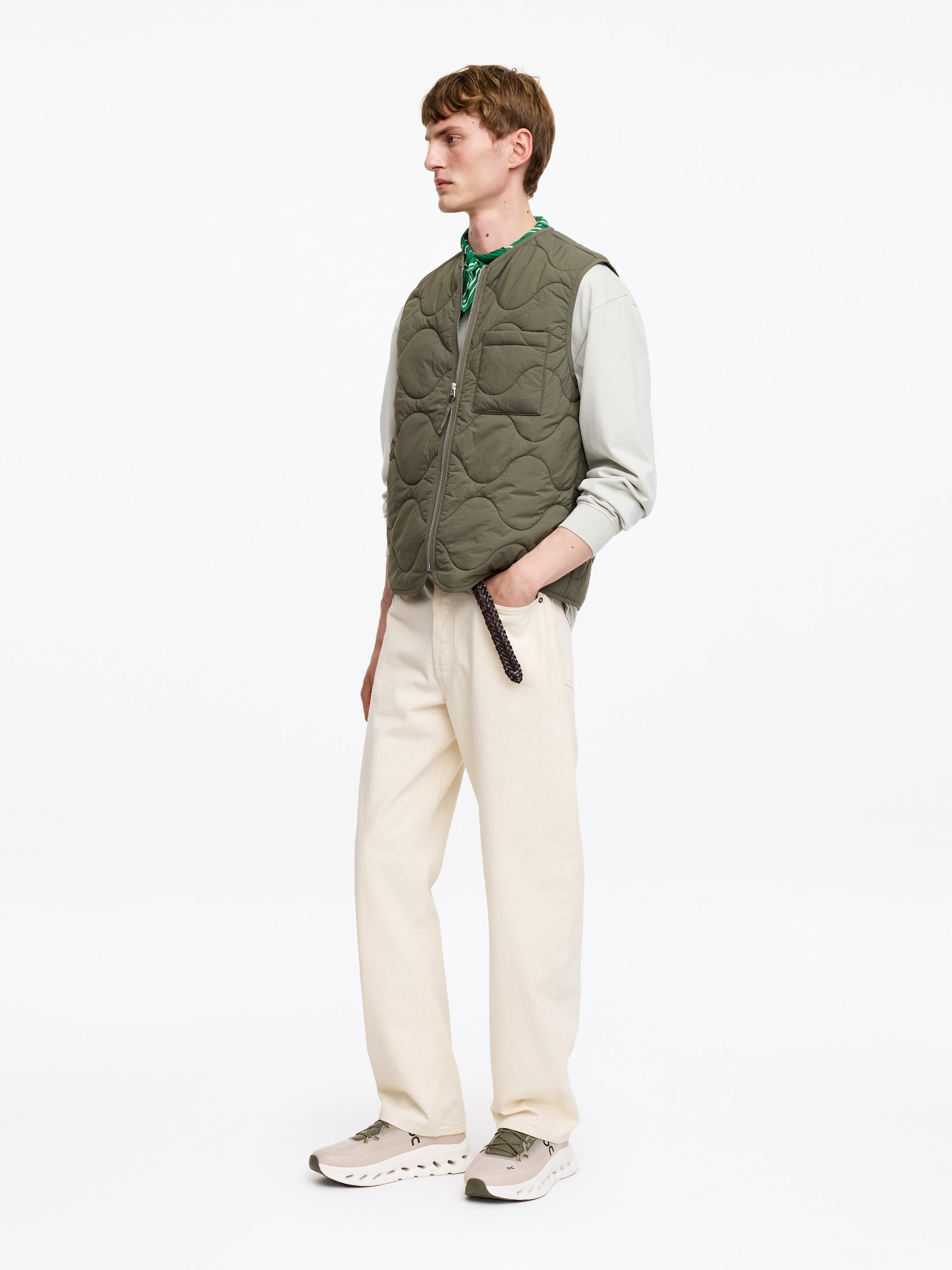 2-in-1 Quilted Liner Vest - Khaki Green - Regular fit - Men - StillMedia/Lookbook - 3
