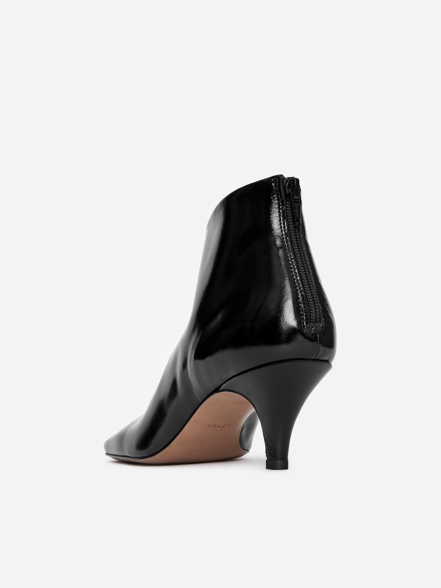 Glossy Leather Ankle Boots - Black - Women - StillMedia/DescriptiveStillLife - 1