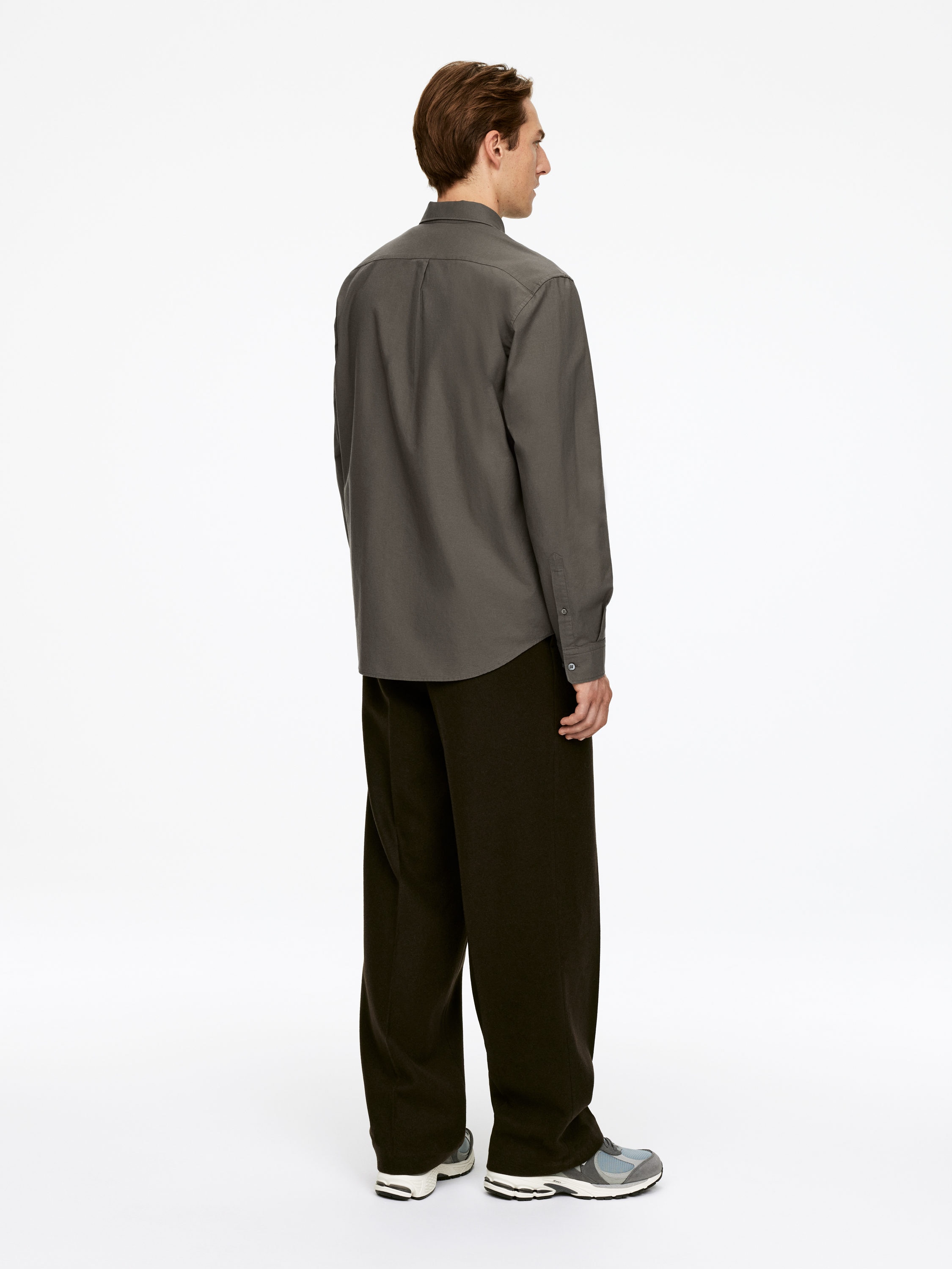Oxford Shirt - Dark Mole - Regular fit - Men - StillMedia/Lookbook - 3