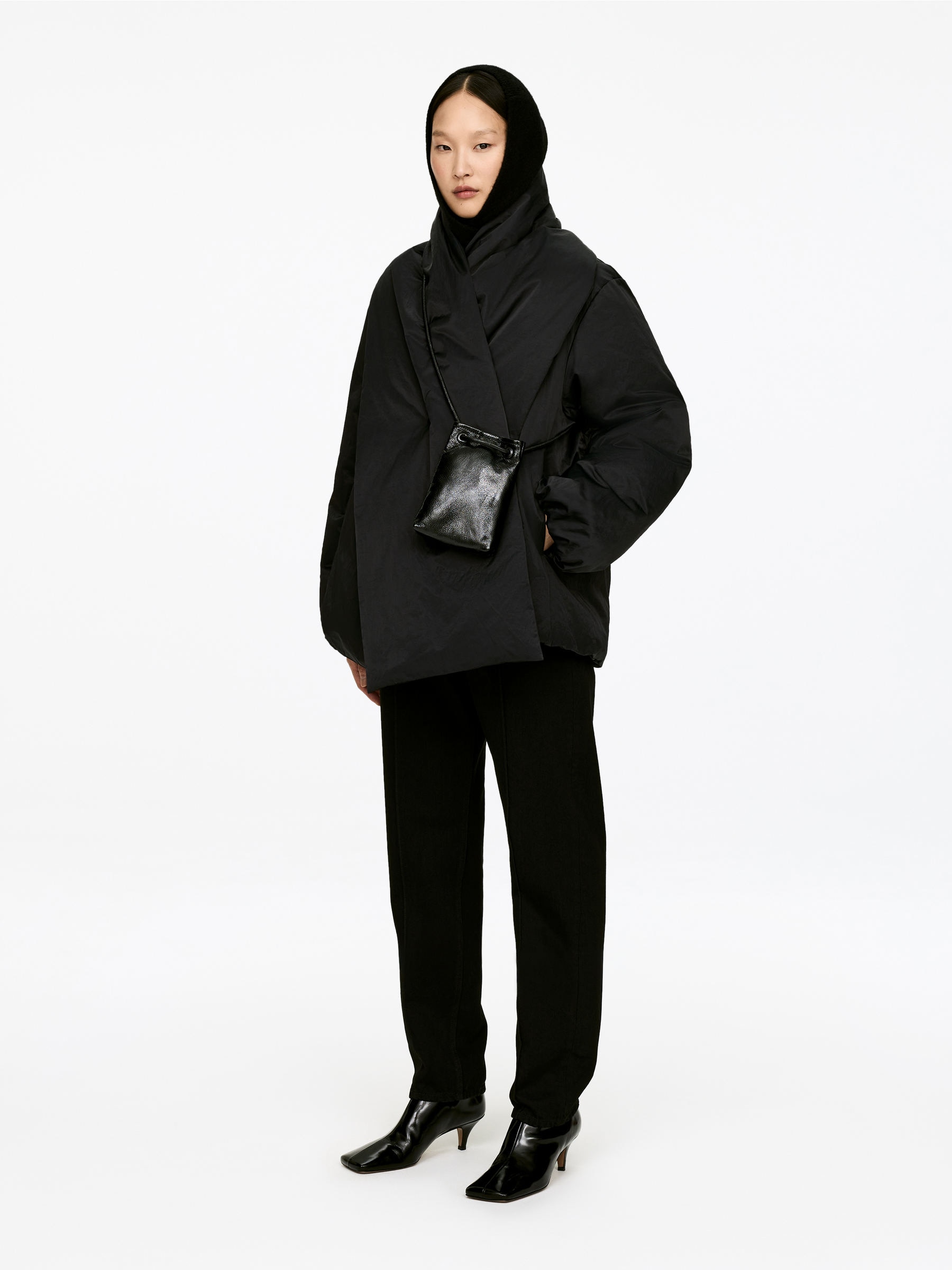 Upcycled Down Scarf Jacket - Black - Regular fit - Women - StillMedia/Lookbook - 8