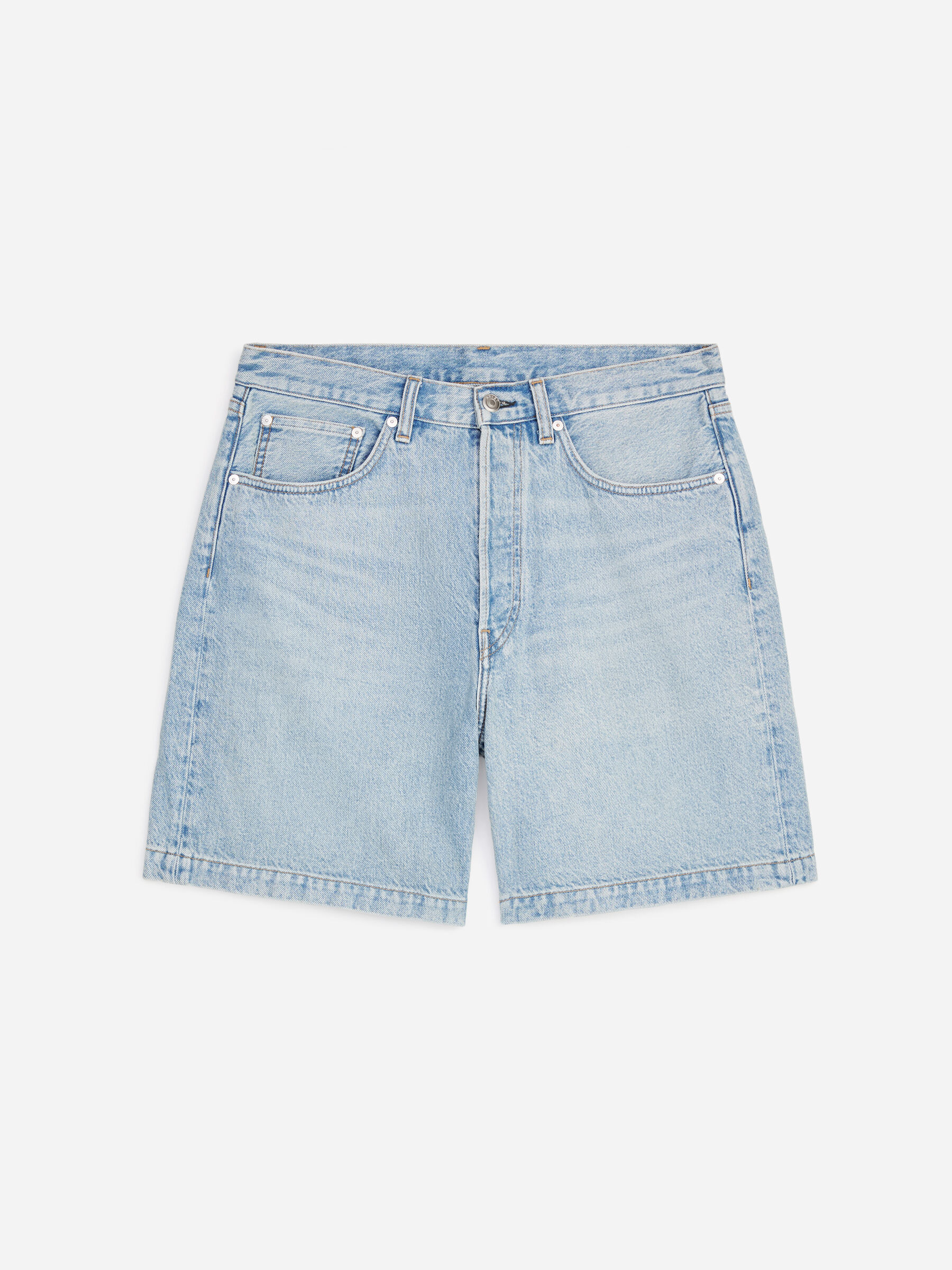 Relaxed Denim Shorts - Washed Blue - Relaxed fit - Men - StillMedia/DescriptiveStillLife - 2