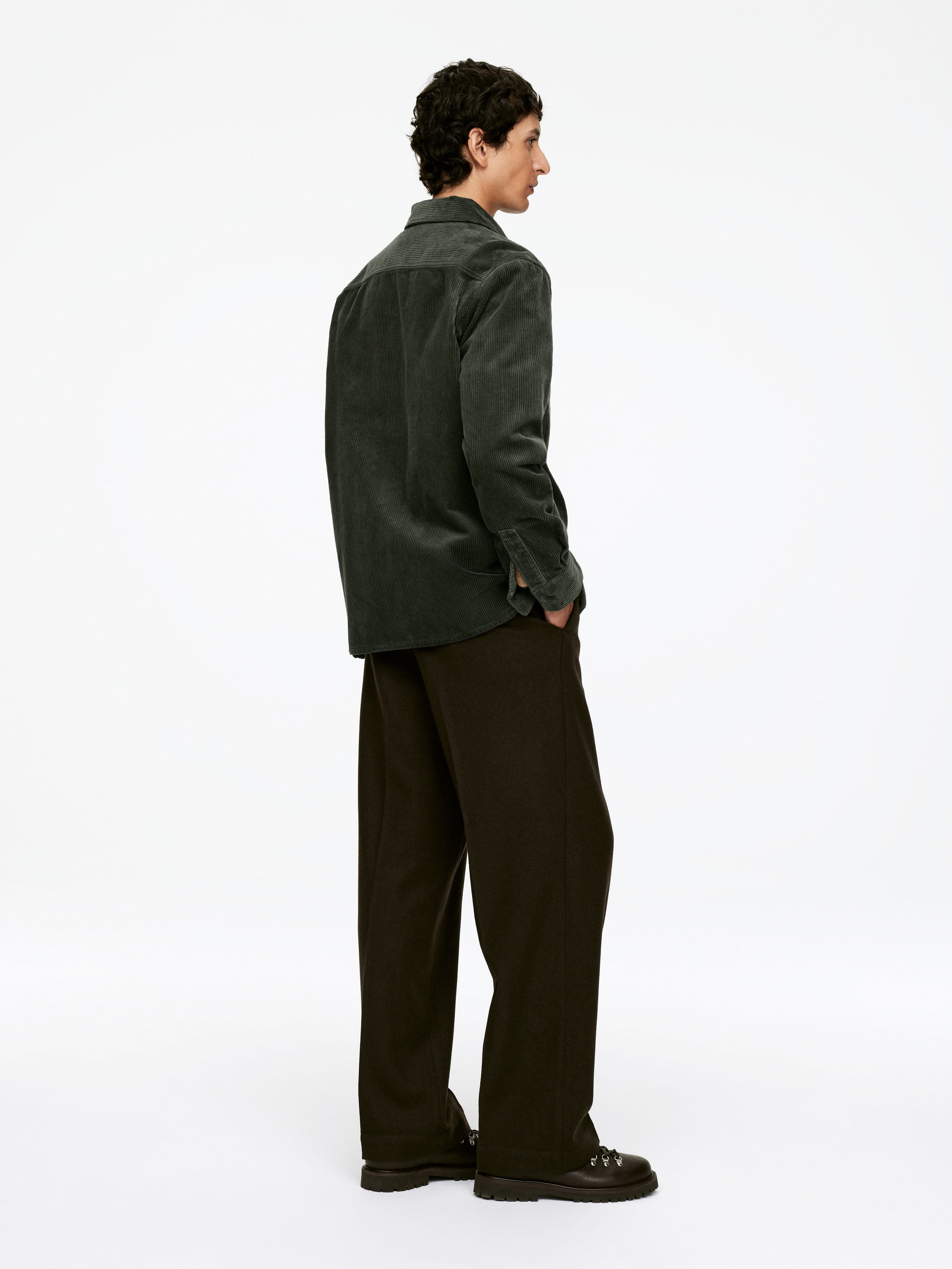 Corduroy Overshirt - Khaki Green - Regular fit - Men - StillMedia/Lookbook - 4