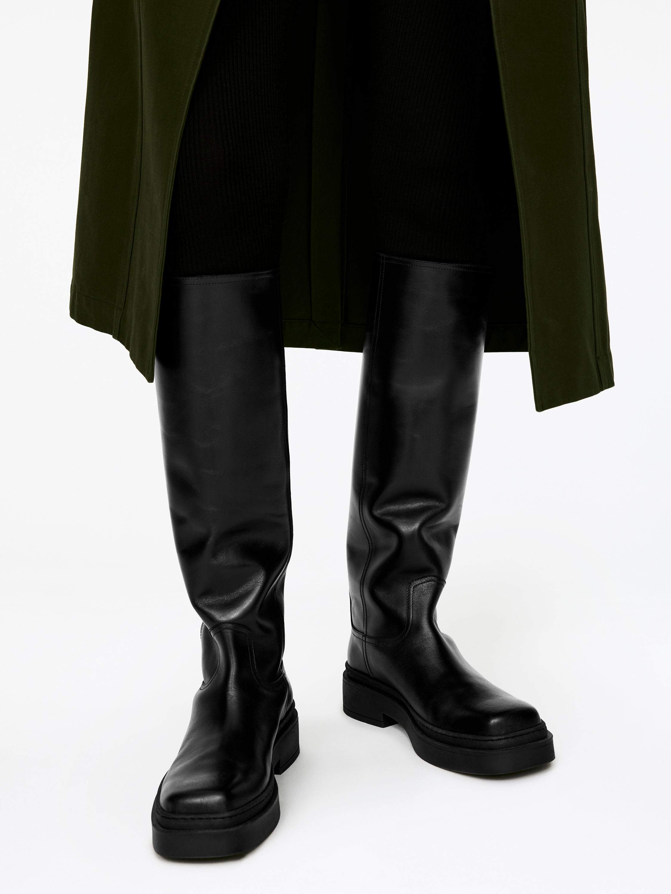 Below-The-Knee Leather Boots - Black - Women - StillMedia/Lookbook - 7