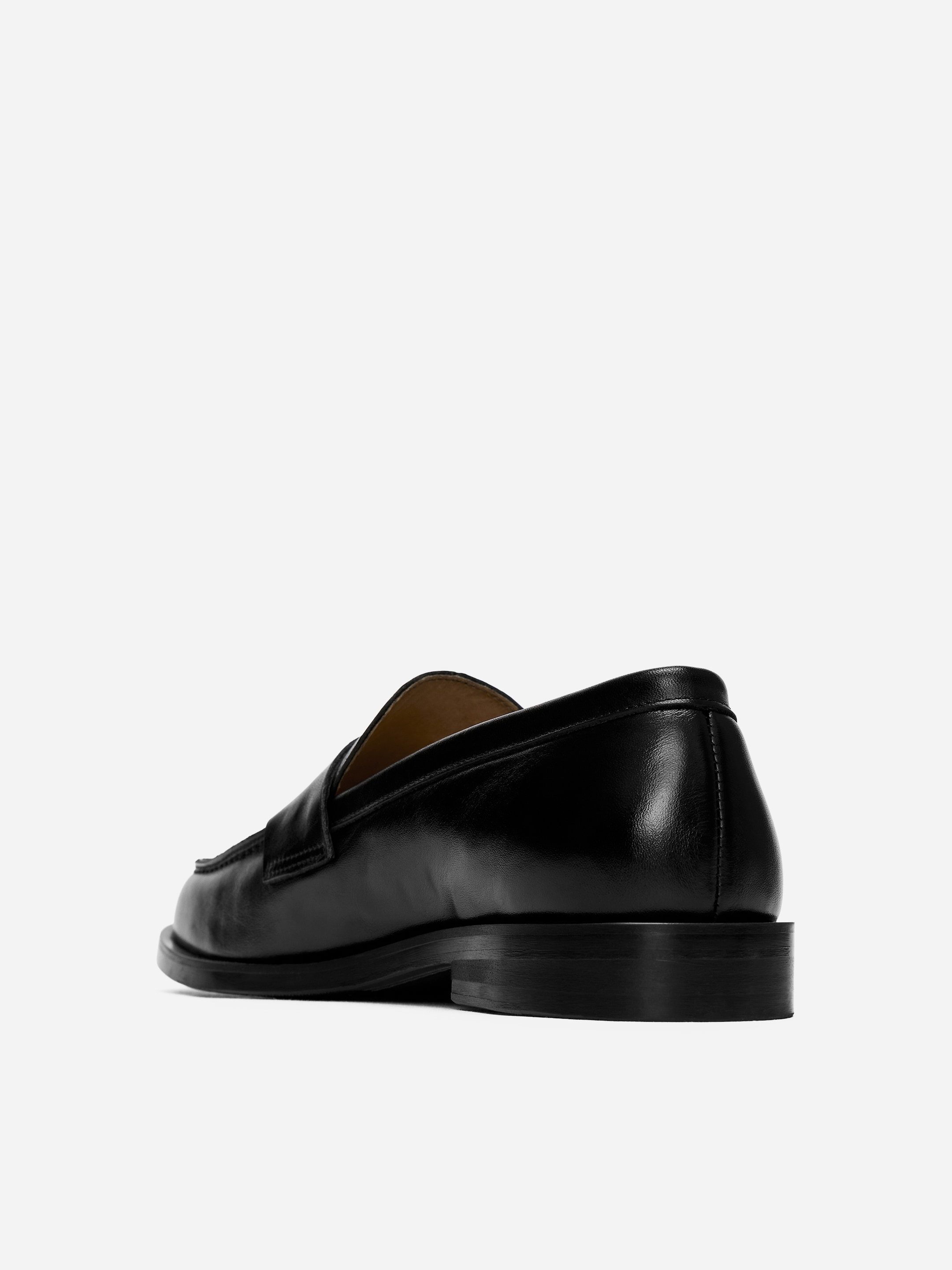 Leather Loafers - Black - Men - StillMedia/DescriptiveStillLife - 7