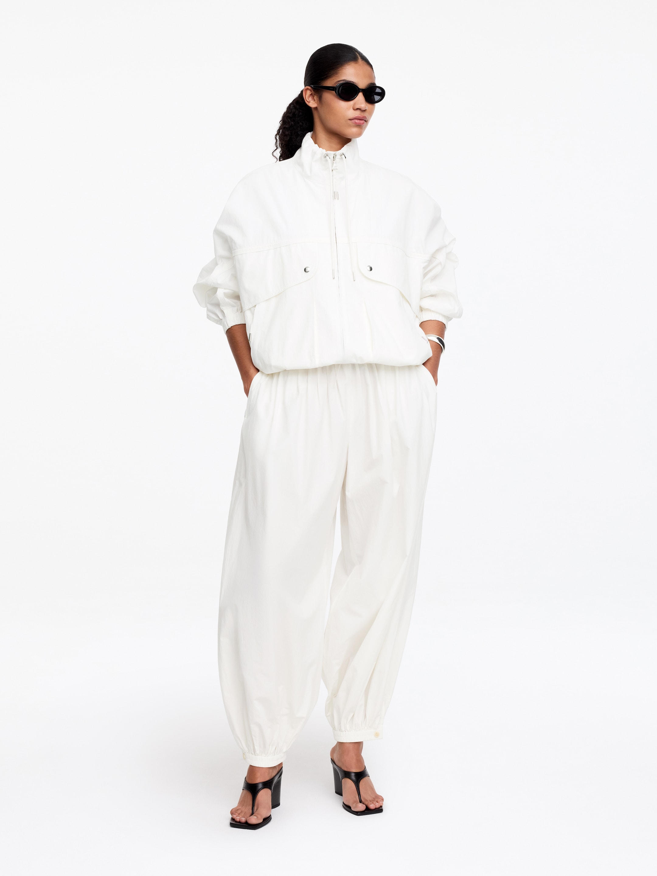Balloon Cotton Trousers - White - Loose fit - Women - StillMedia/Lookbook - 9