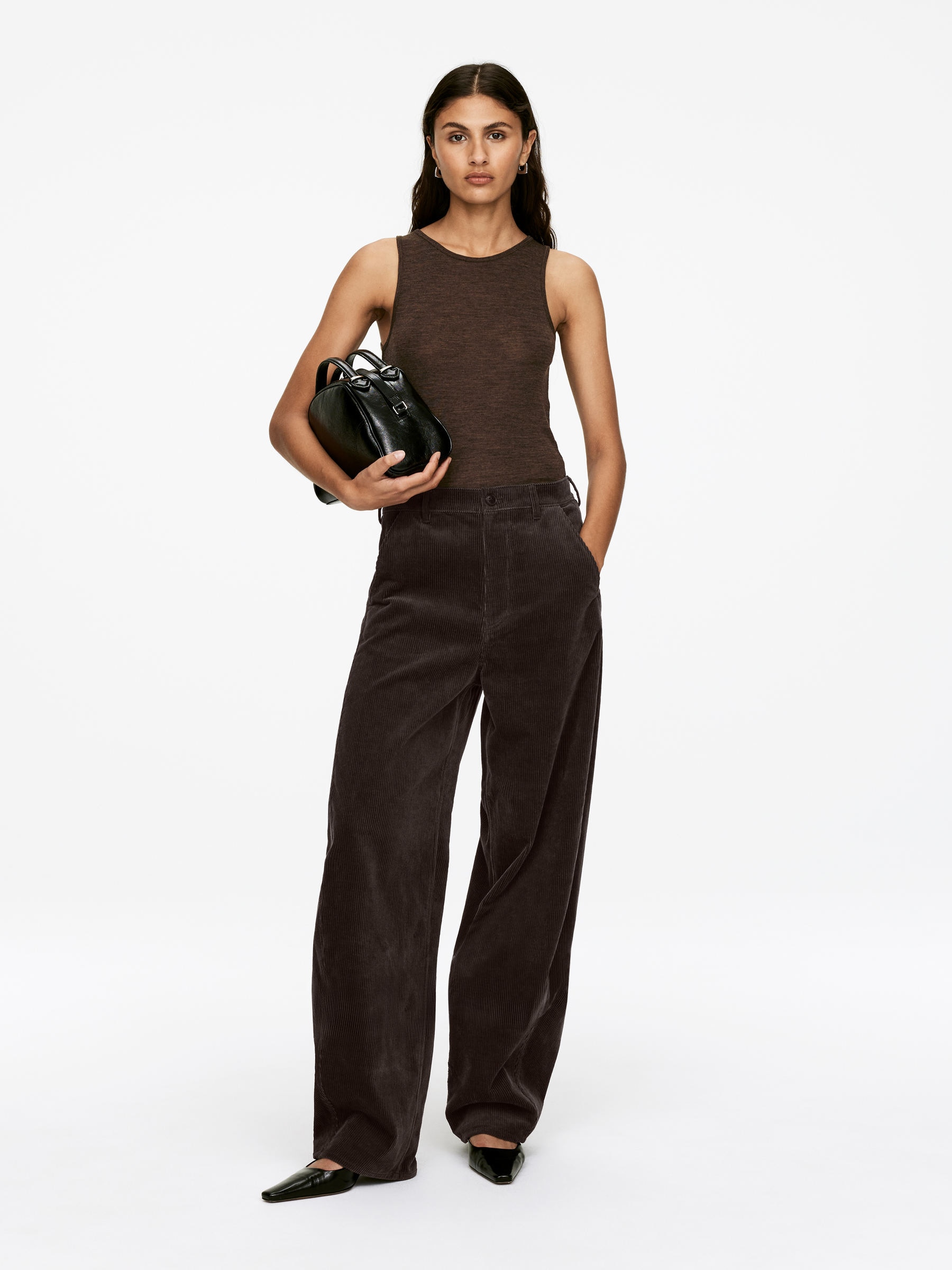 Barrel-Leg Corduroy Trousers - Dark Brown - Loose fit - Women - StillMedia/Lookbook - 4