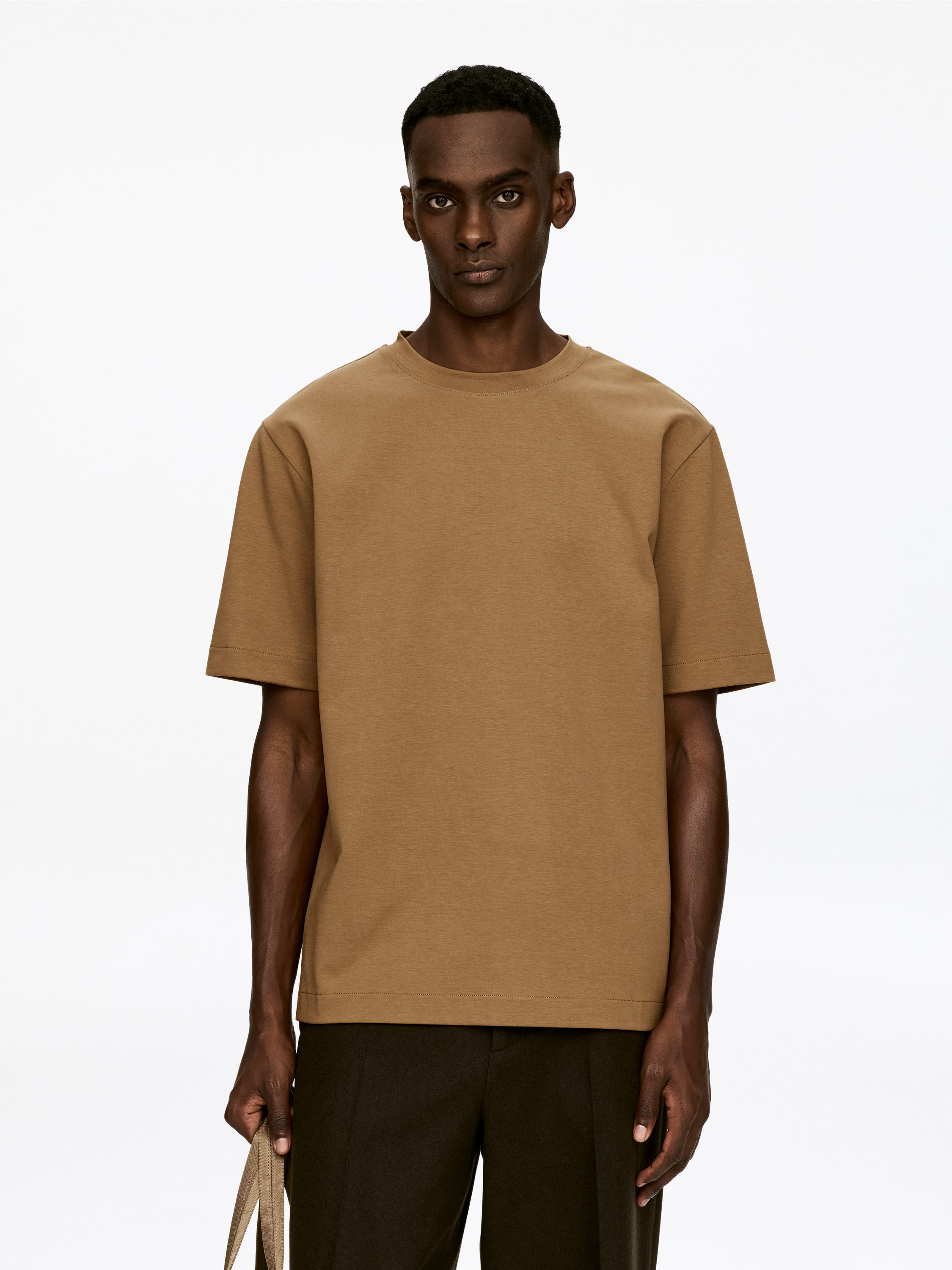 Interlock T-shirt - Brown - Loose fit - Men - StillMedia/Lookbook - 4