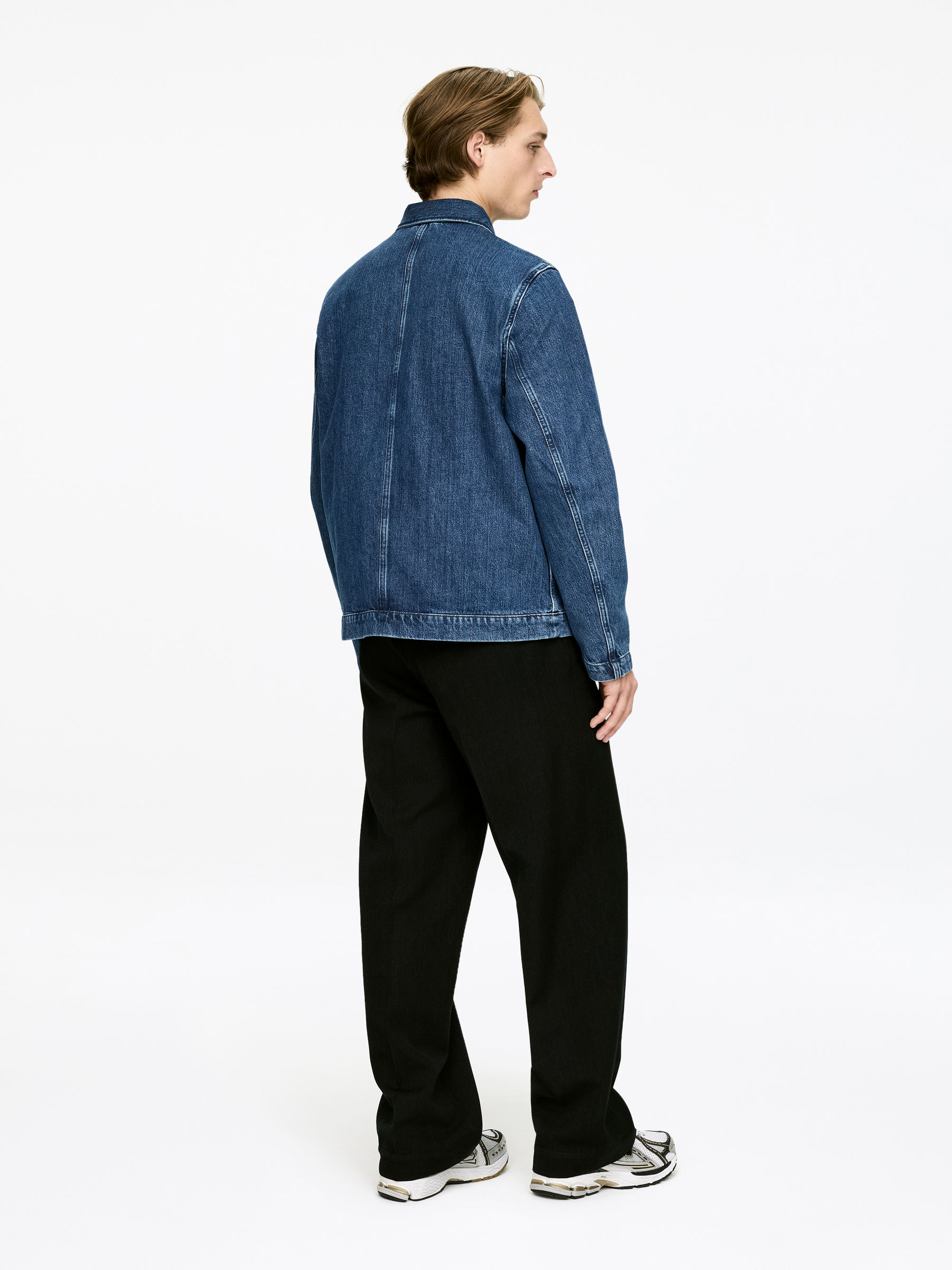 Overshirt i denim - Tvättad blå - Loose fit - Men - StillMedia/Lookbook - 10