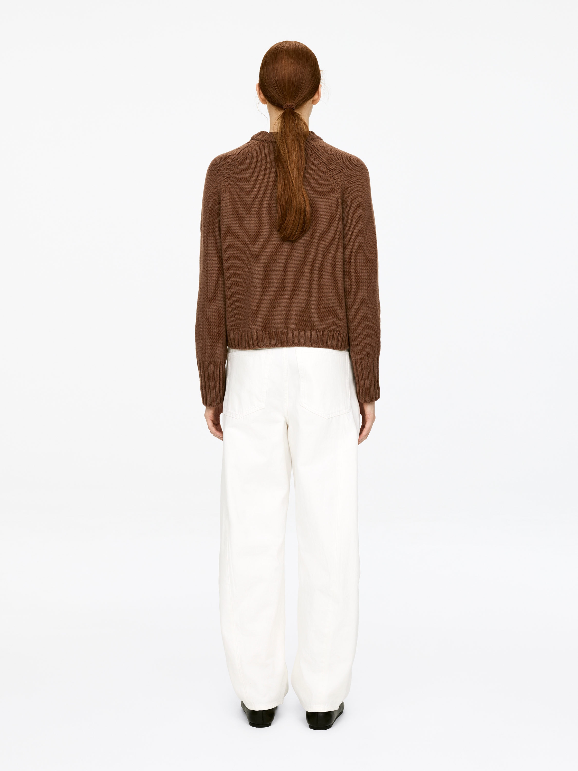 Chunky Pure Cashmere Jumper​ - Brown - Loose fit - Women - StillMedia/Lookbook - 3