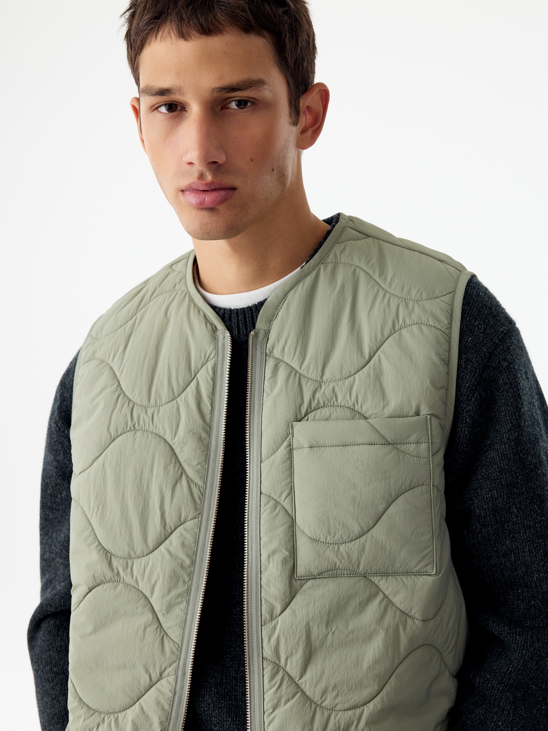 Quilted Liner Vest - Light Khaki Green - Regular fit - men - StillMedia/Lookbook - 14