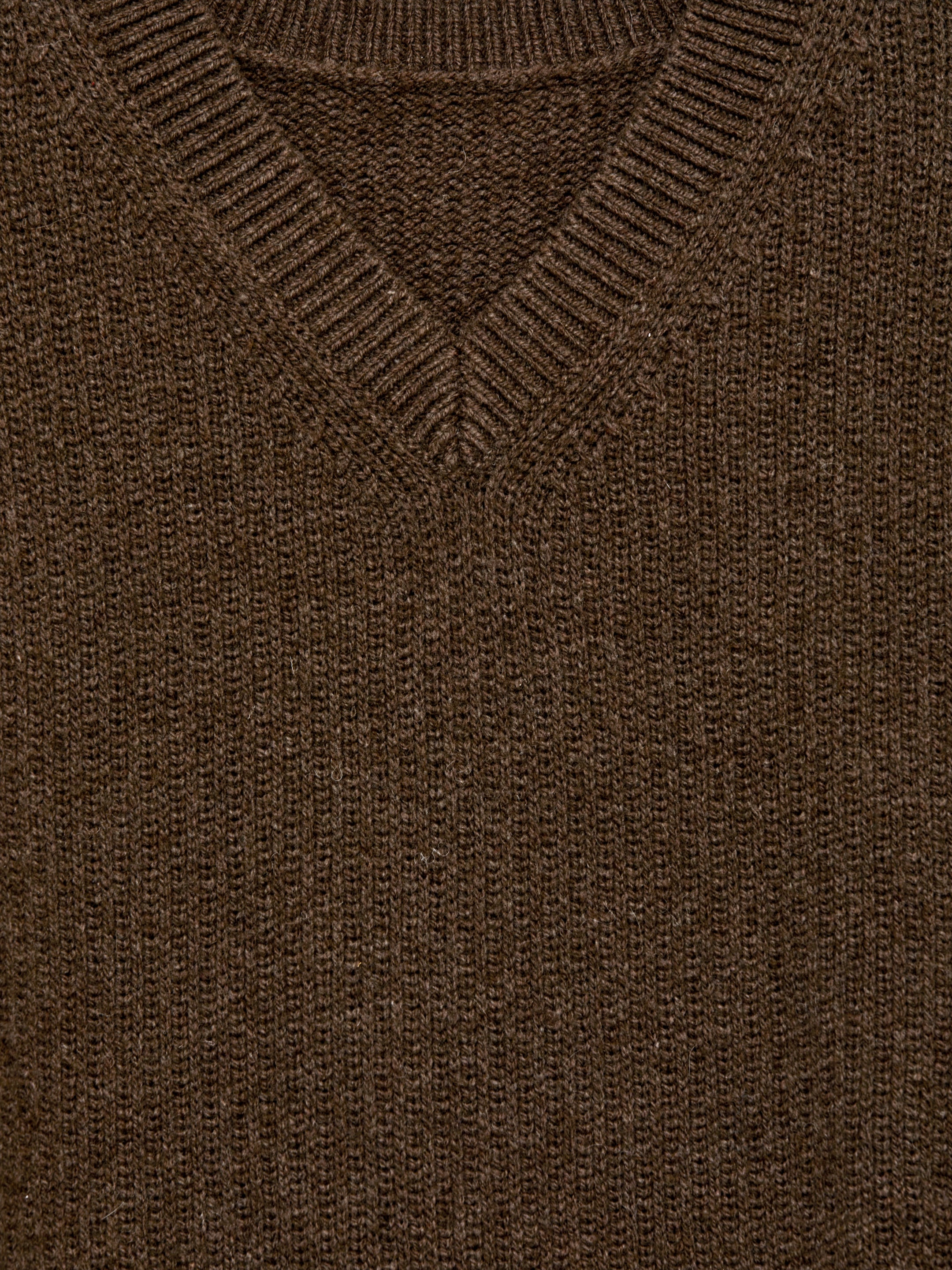 V-Neck Wool Vest - Brown - Regular fit - Men - StillMedia/DescriptiveDetail - 1