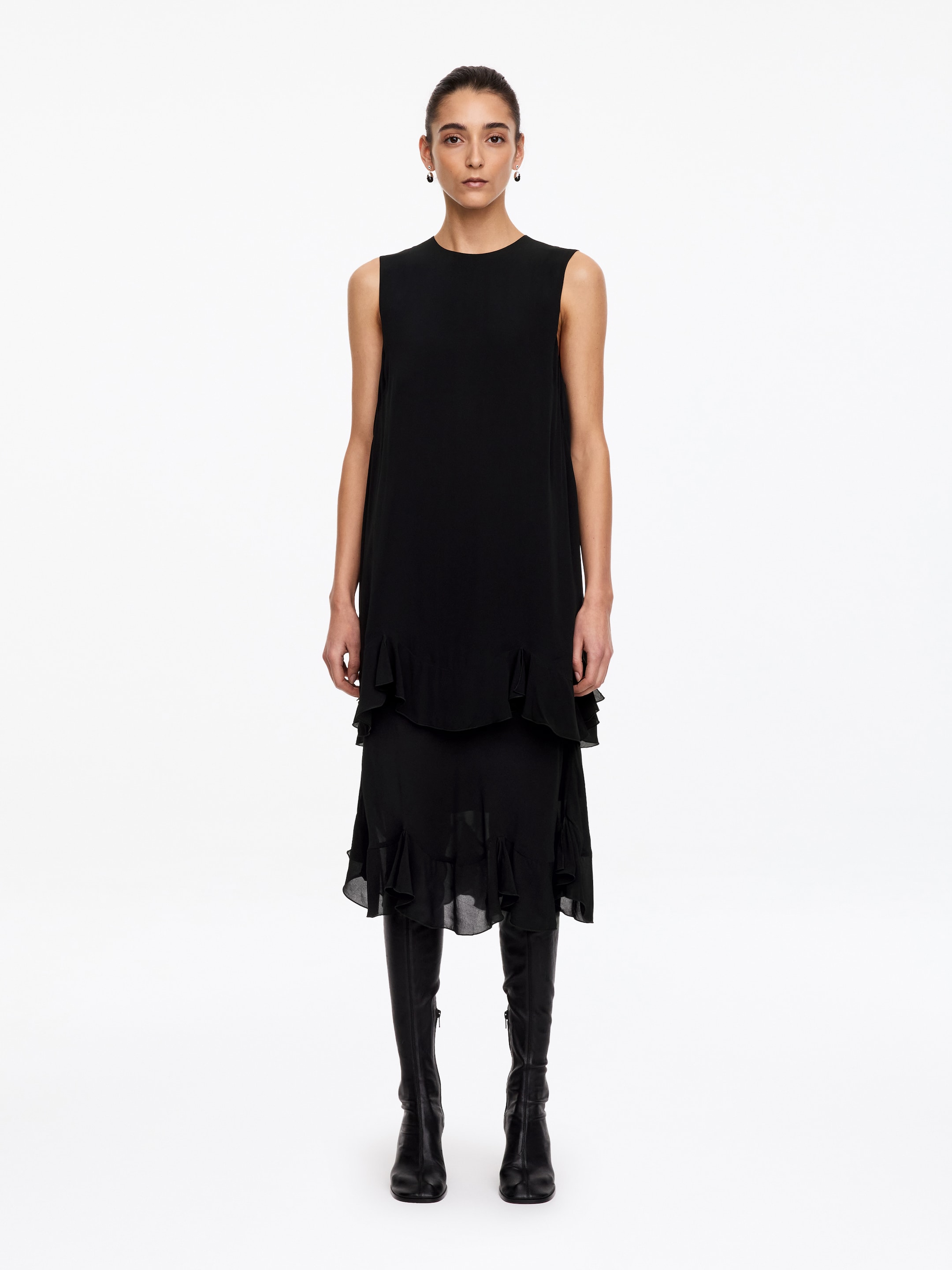 Tunika mit Volant mit Bogenkante - Schwarz - Regular Fit - women - StillMedia/Lookbook - 2
