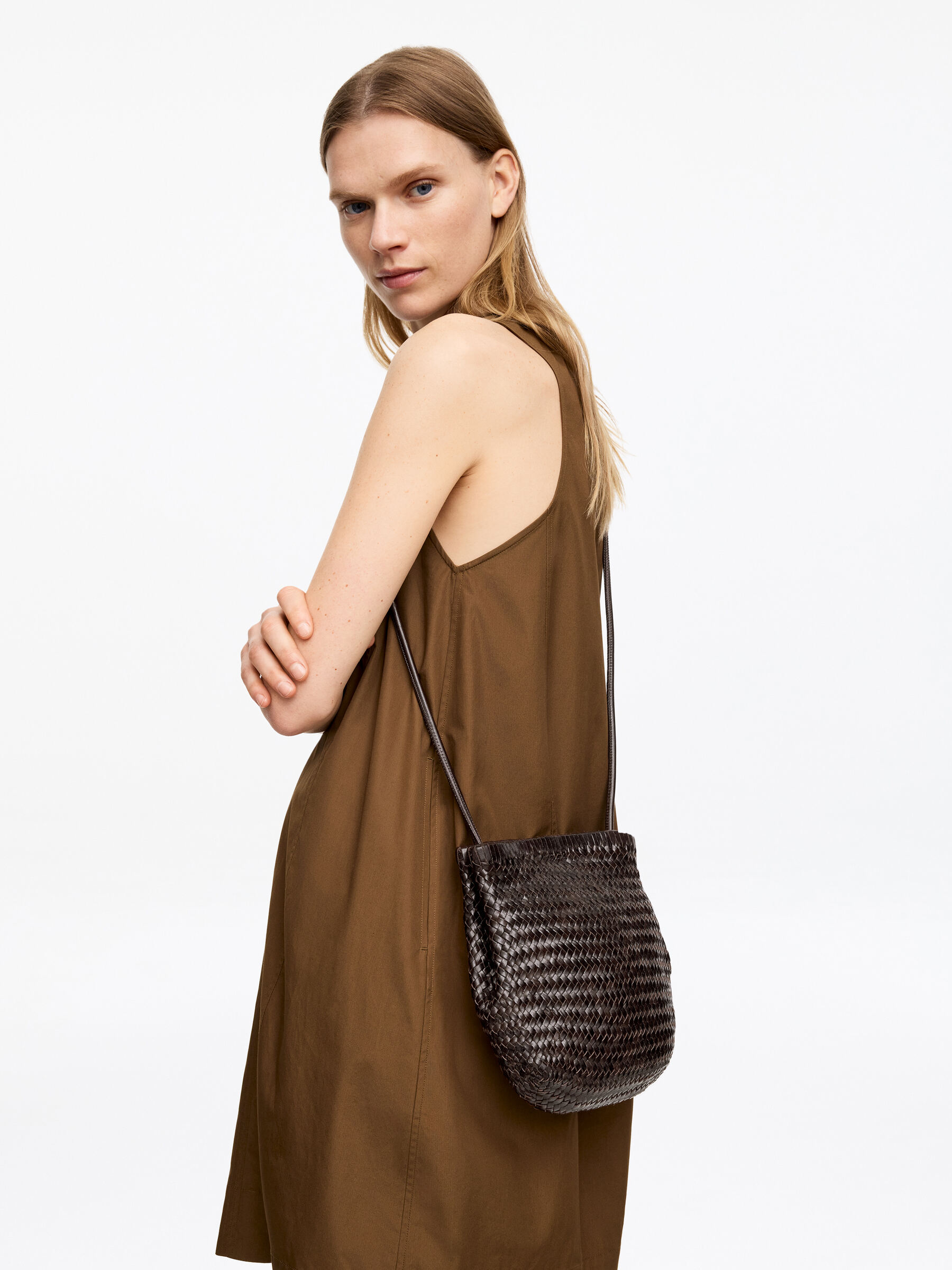 Sac cabas à bandoulière en cuir - Marron foncé - Femme - StillMedia/Lookbook - 5