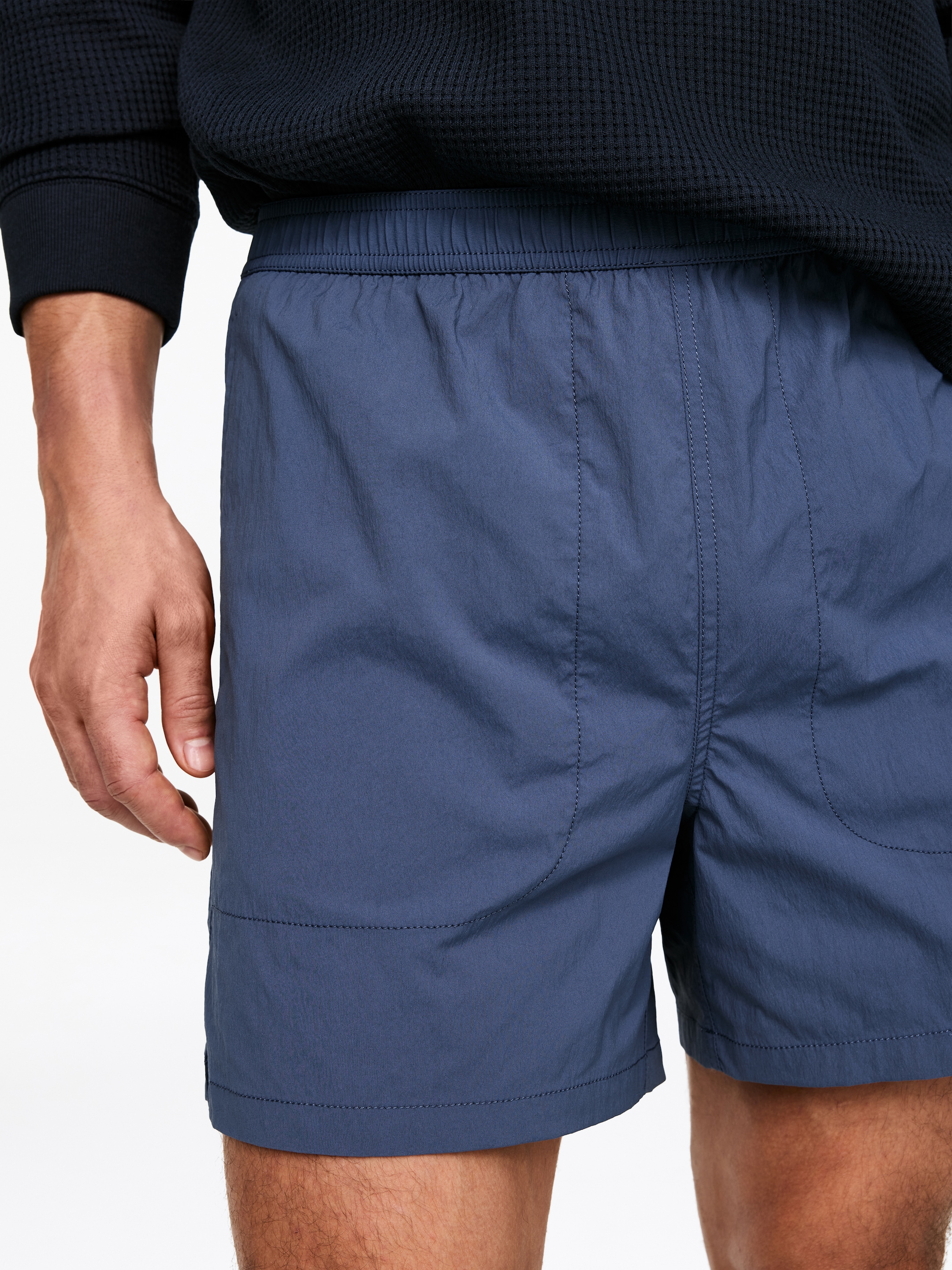 ARKET ACTIVE leichte Shorts - Mittelblau - Regular Fit - Herren - StillMedia/Lookbook - 6