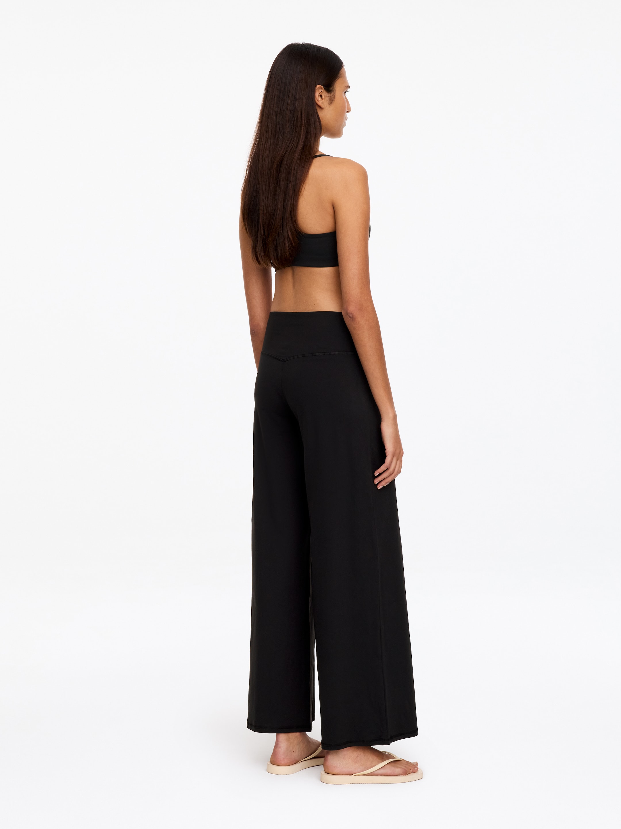 Pantaloni ampi in morbido tessuto elasticizzato - Nero - women - StillMedia/Lookbook - 4