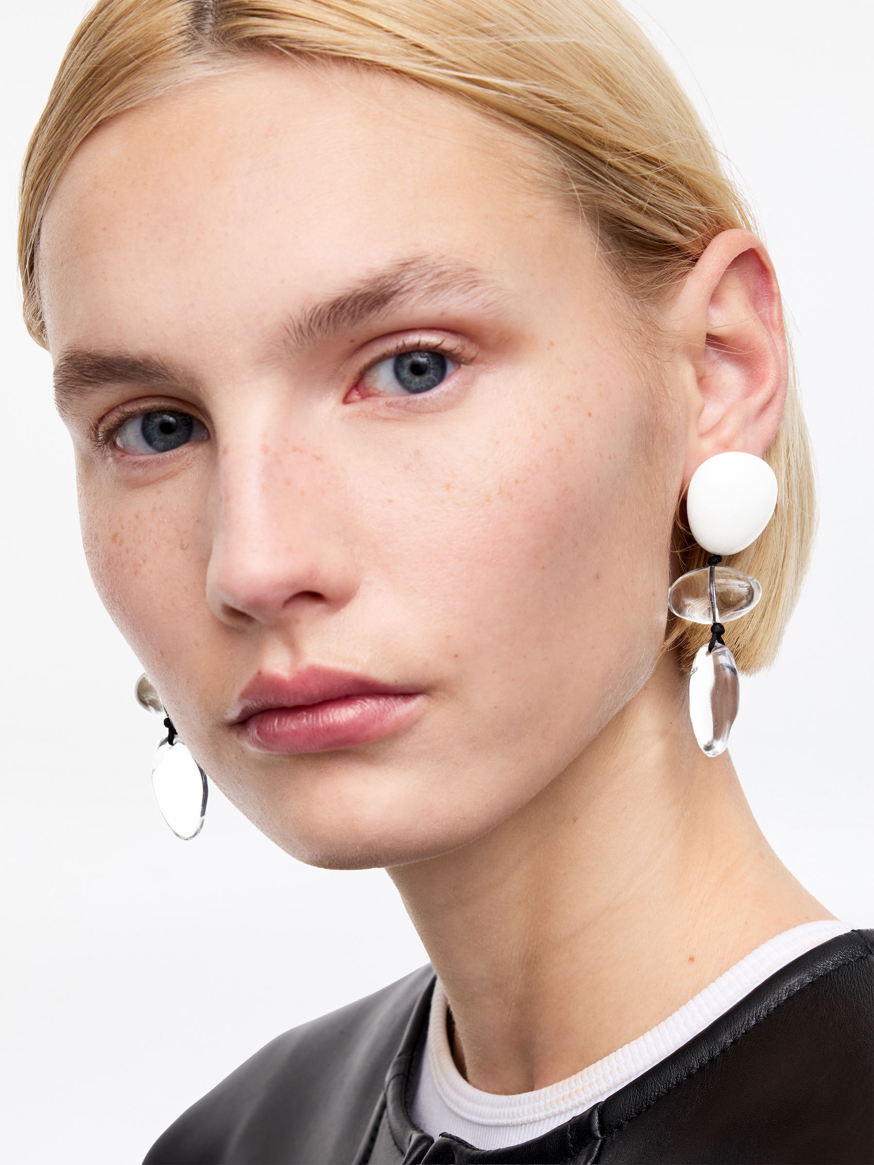 Klipsy - Biały/przezroczysty - Women - StillMedia/Lookbook - 3