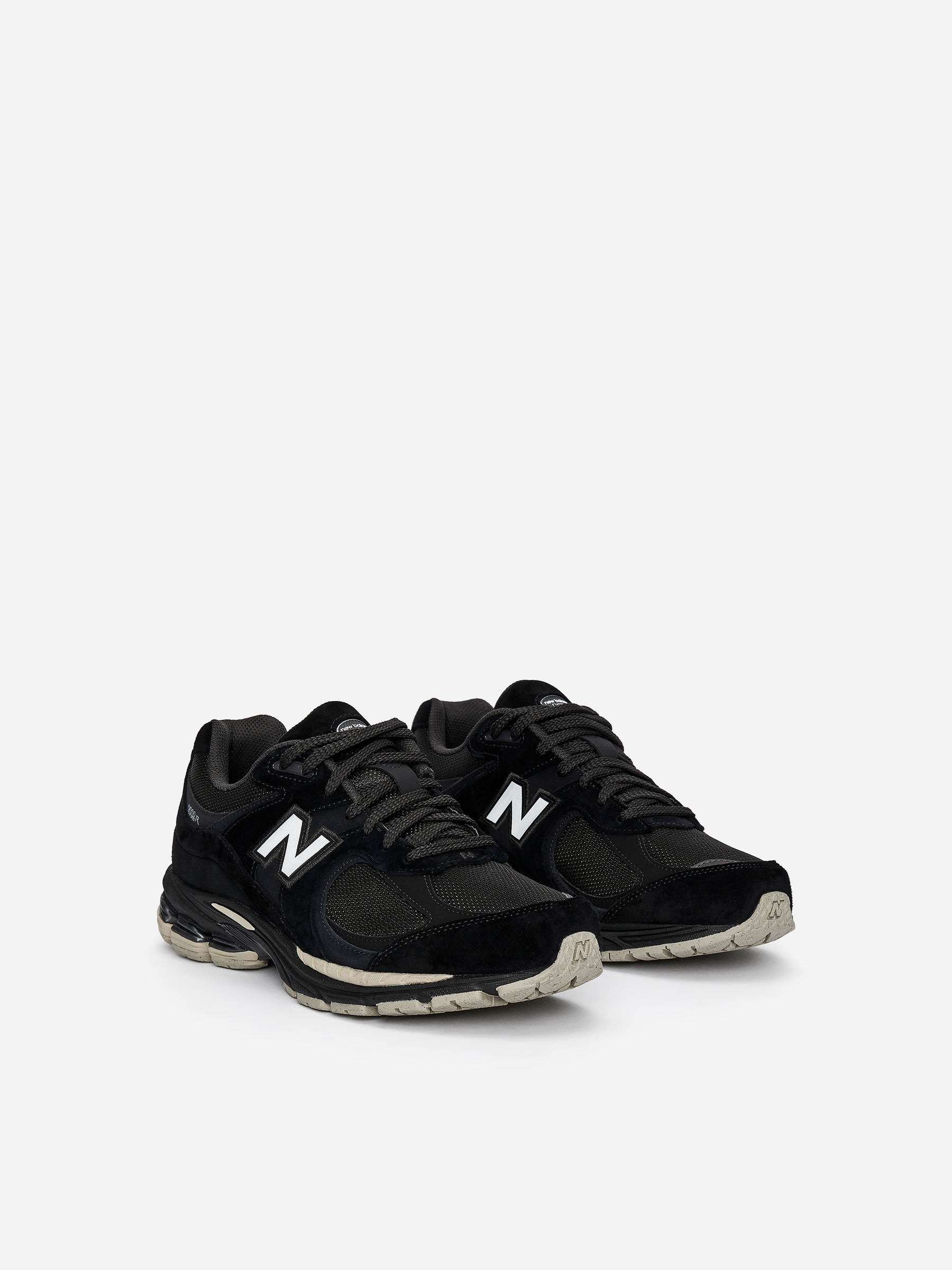 New Balance 2002R Trainers - Black - Men - StillMedia/DescriptiveStillLife - 7