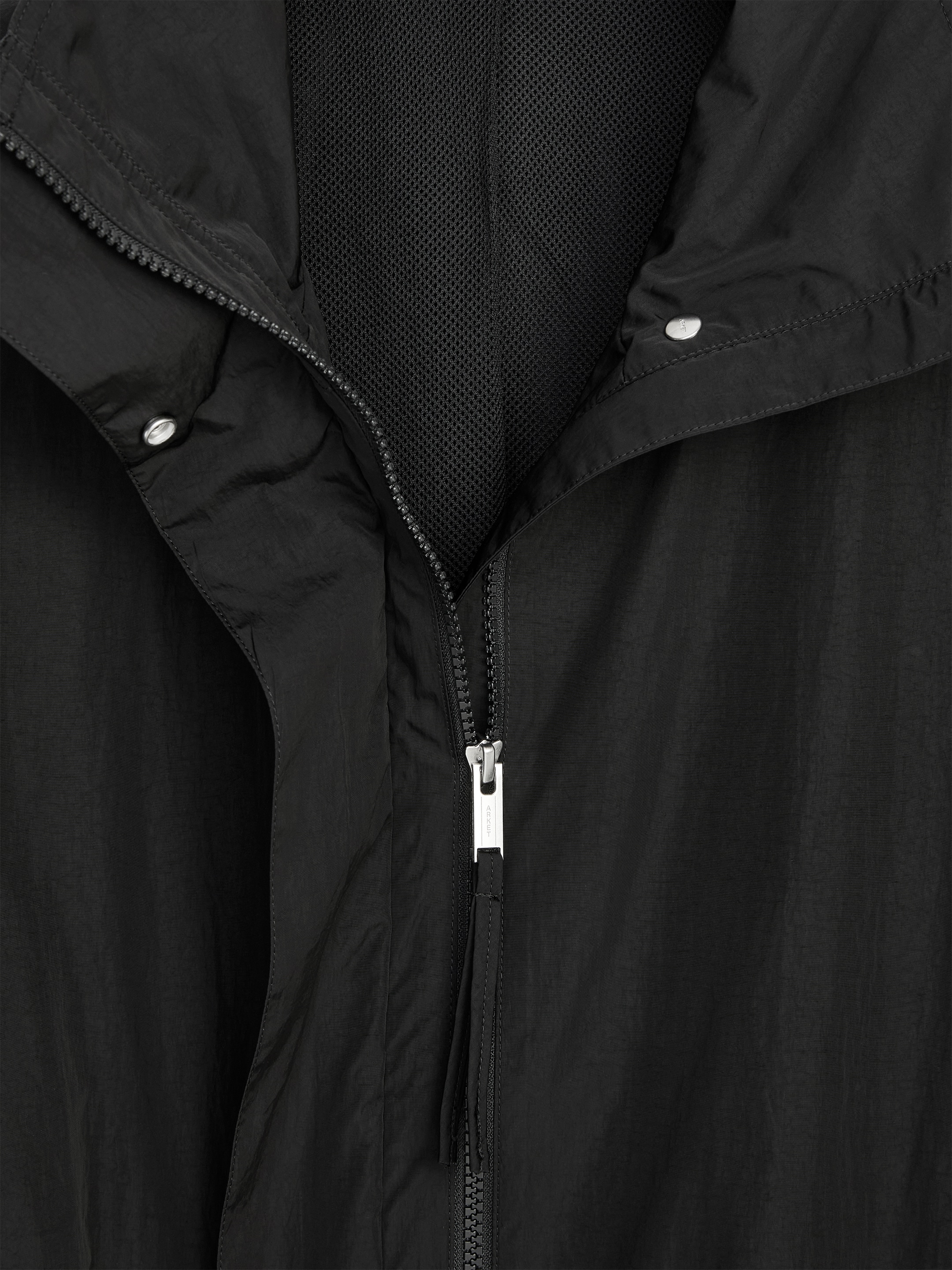 Funnel-Neck Nylon Jacket - Black - Oversized - Women - StillMedia/DescriptiveDetail - 1