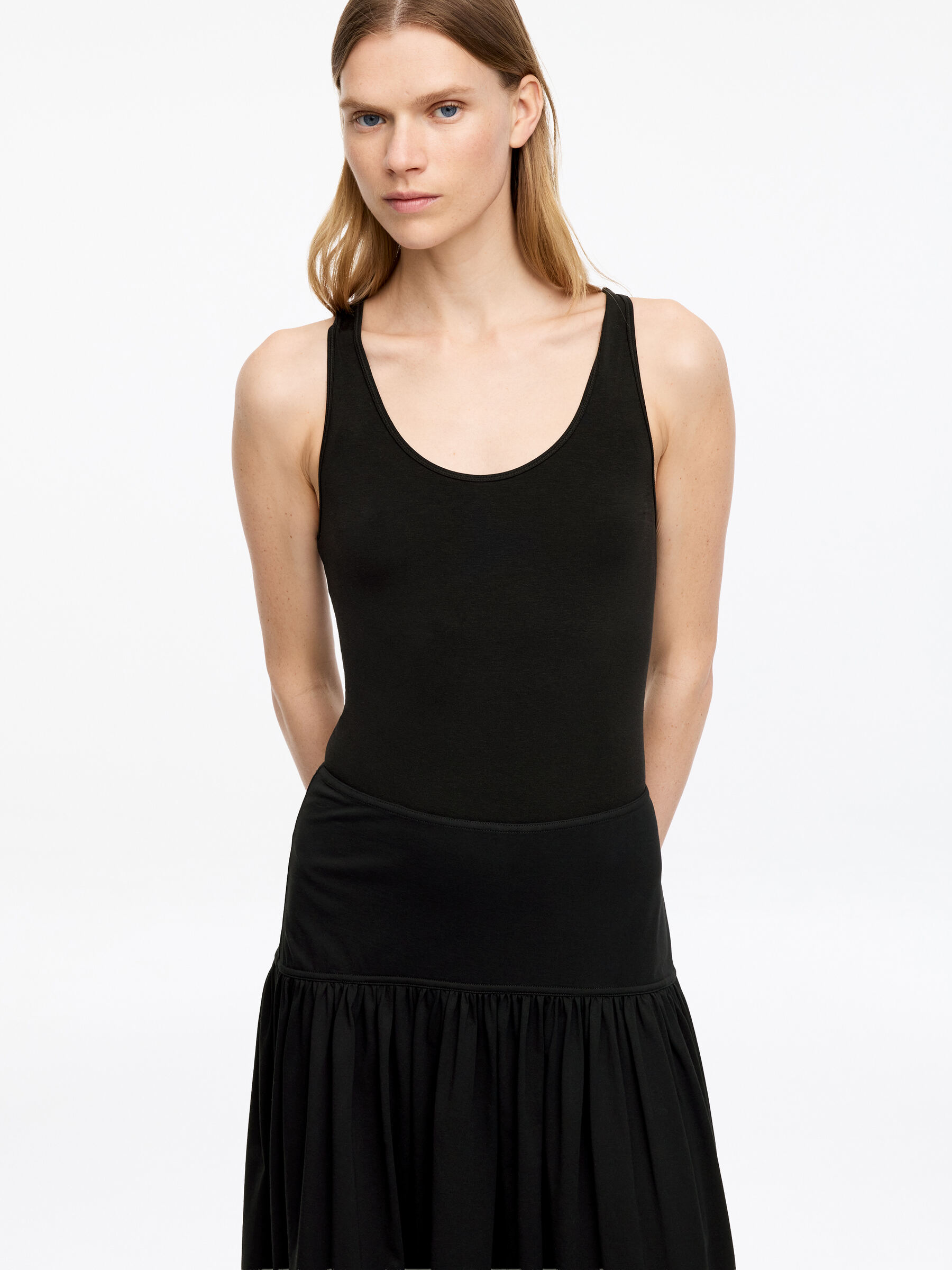 Trapezowa spódnica midi - Czarny - Fason normalny - Women - StillMedia/Lookbook - 5