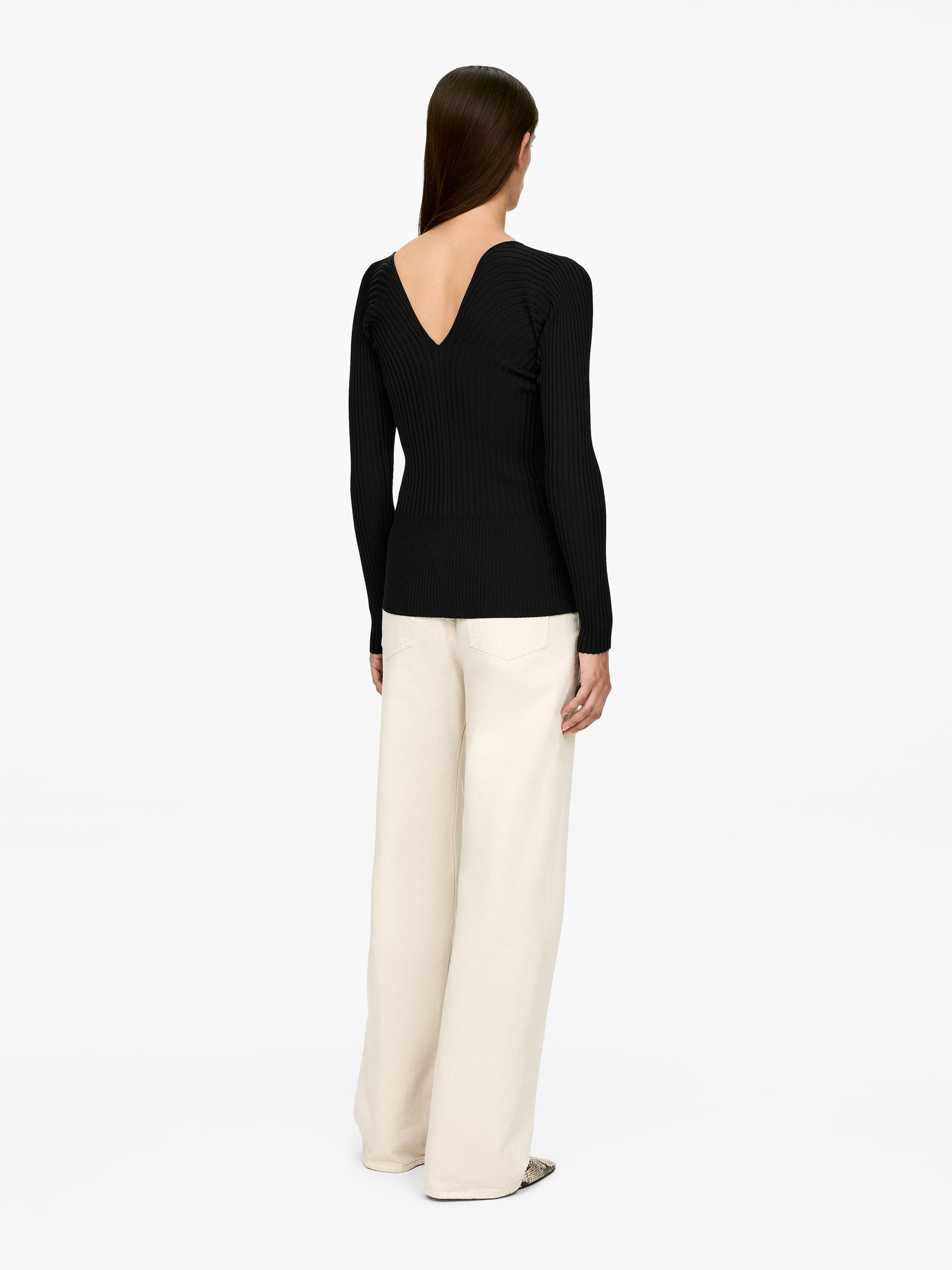 Haut côtelé à col en V - Noir - Slim fit - Femme - StillMedia/Lookbook - 6