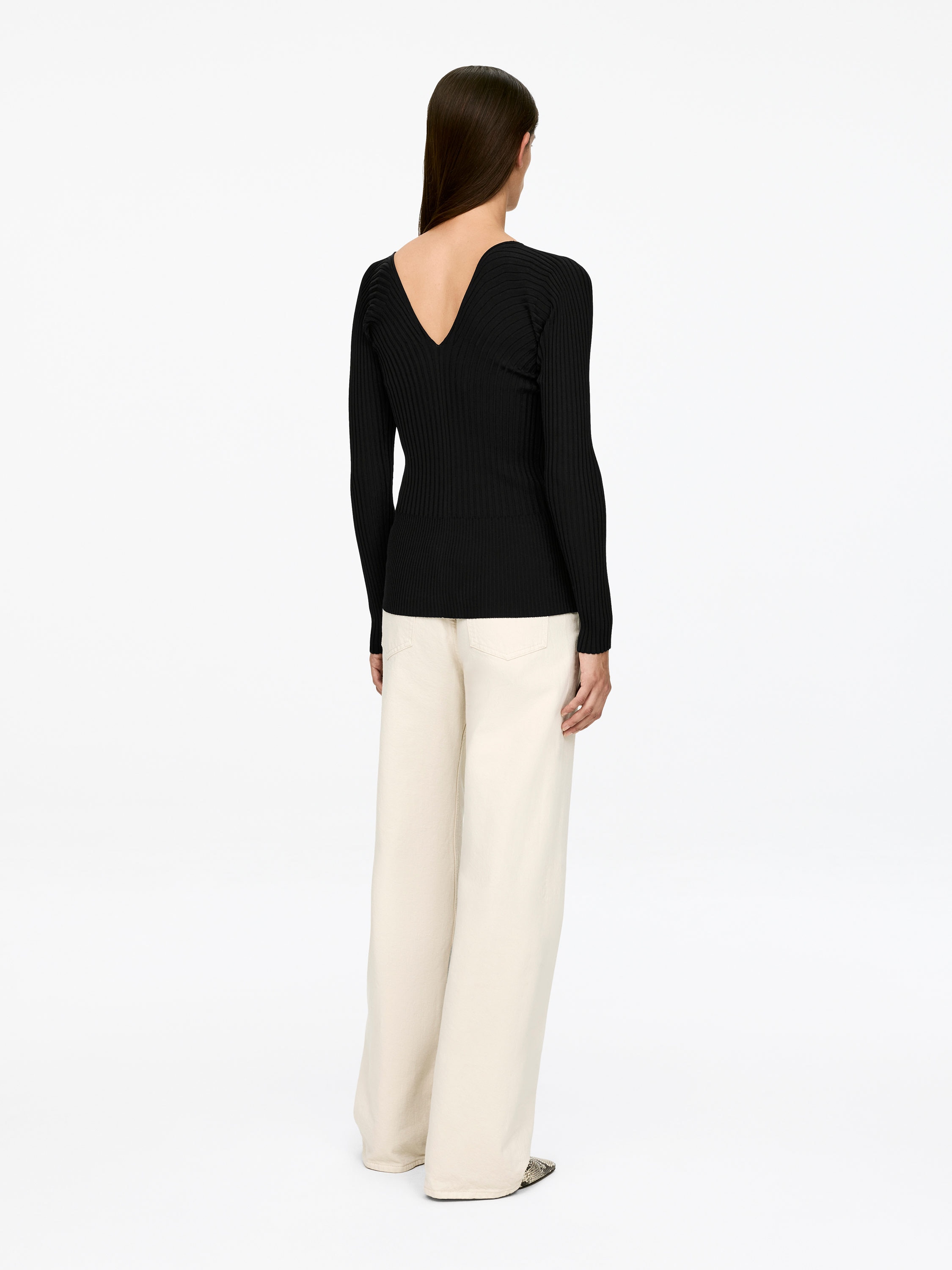 V-Neck Rib Top - Black - Slim fit - Women - StillMedia/Lookbook - 6
