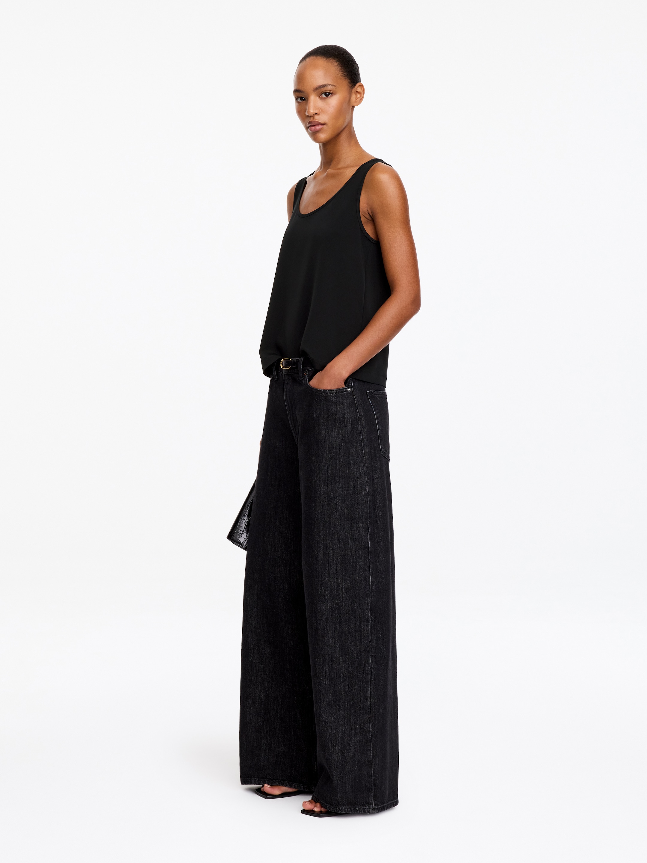 Canotta in pesante misto seta - Nero - Slim fit - women - StillMedia/Lookbook - 5