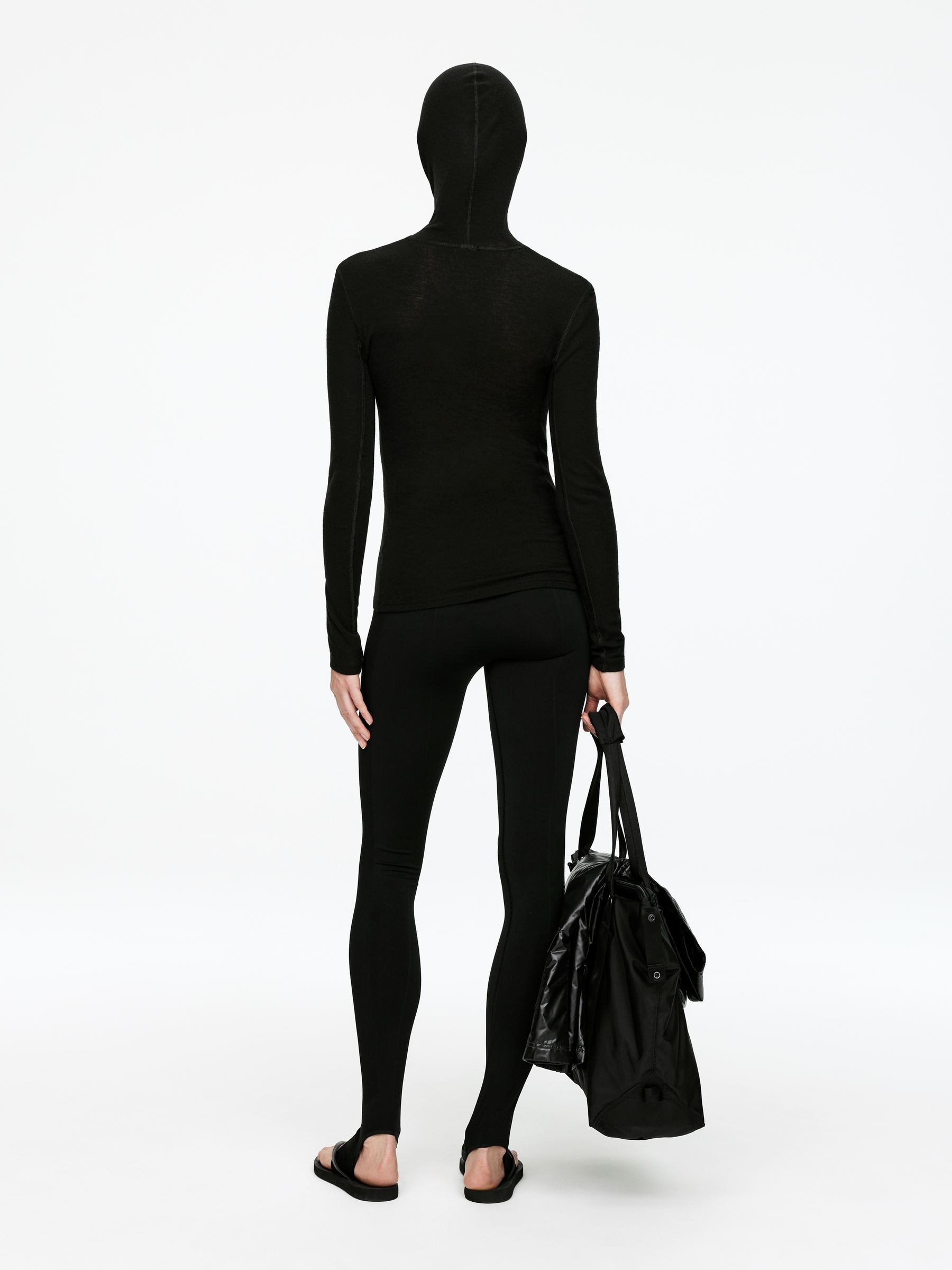 Hooded Wool Jumper - Black - Slim fit - Women - StillMedia/Lookbook - 3