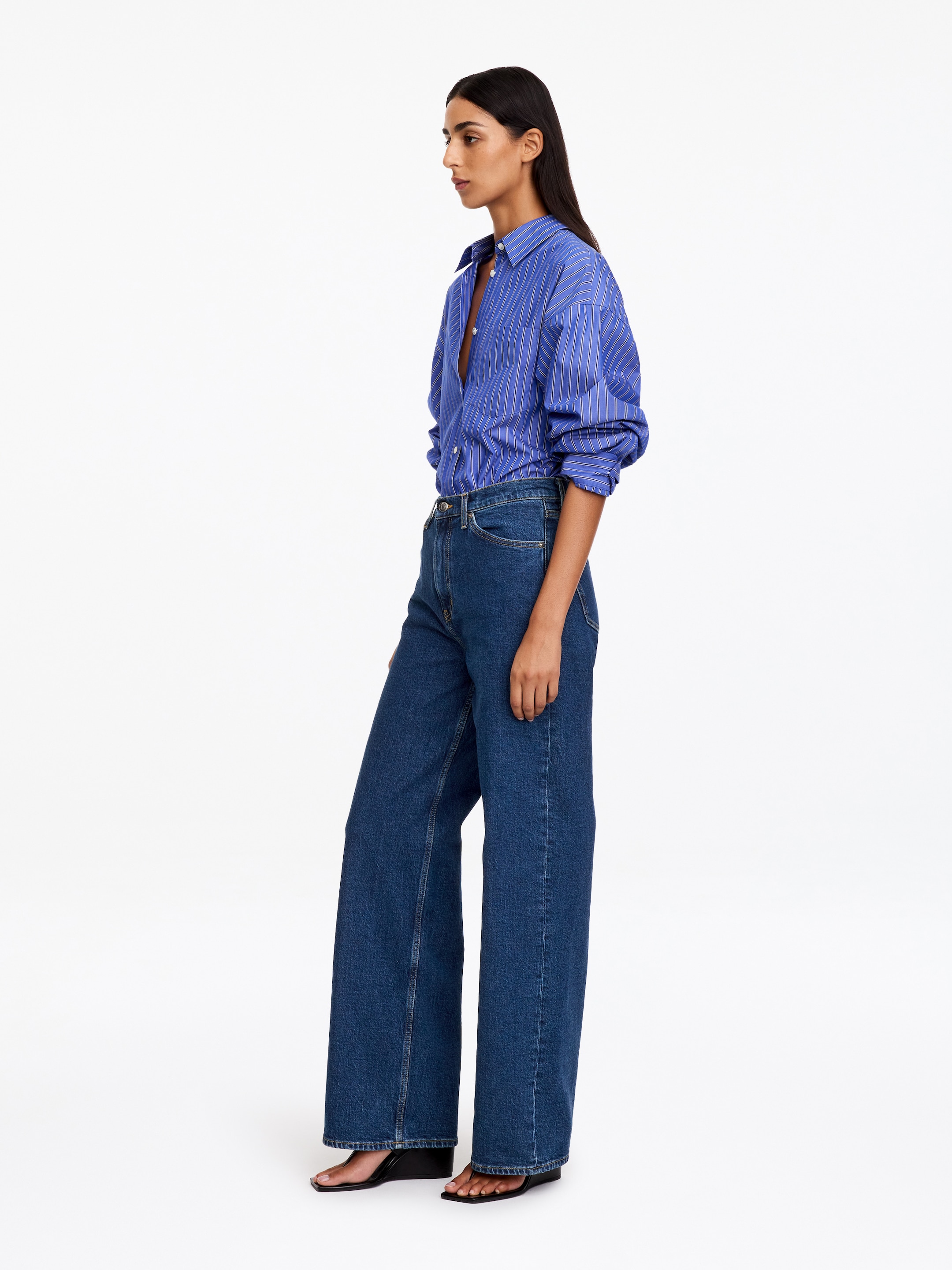 LUPINE Flared Jeans - Dark Blue - women - StillMedia/Lookbook - 21