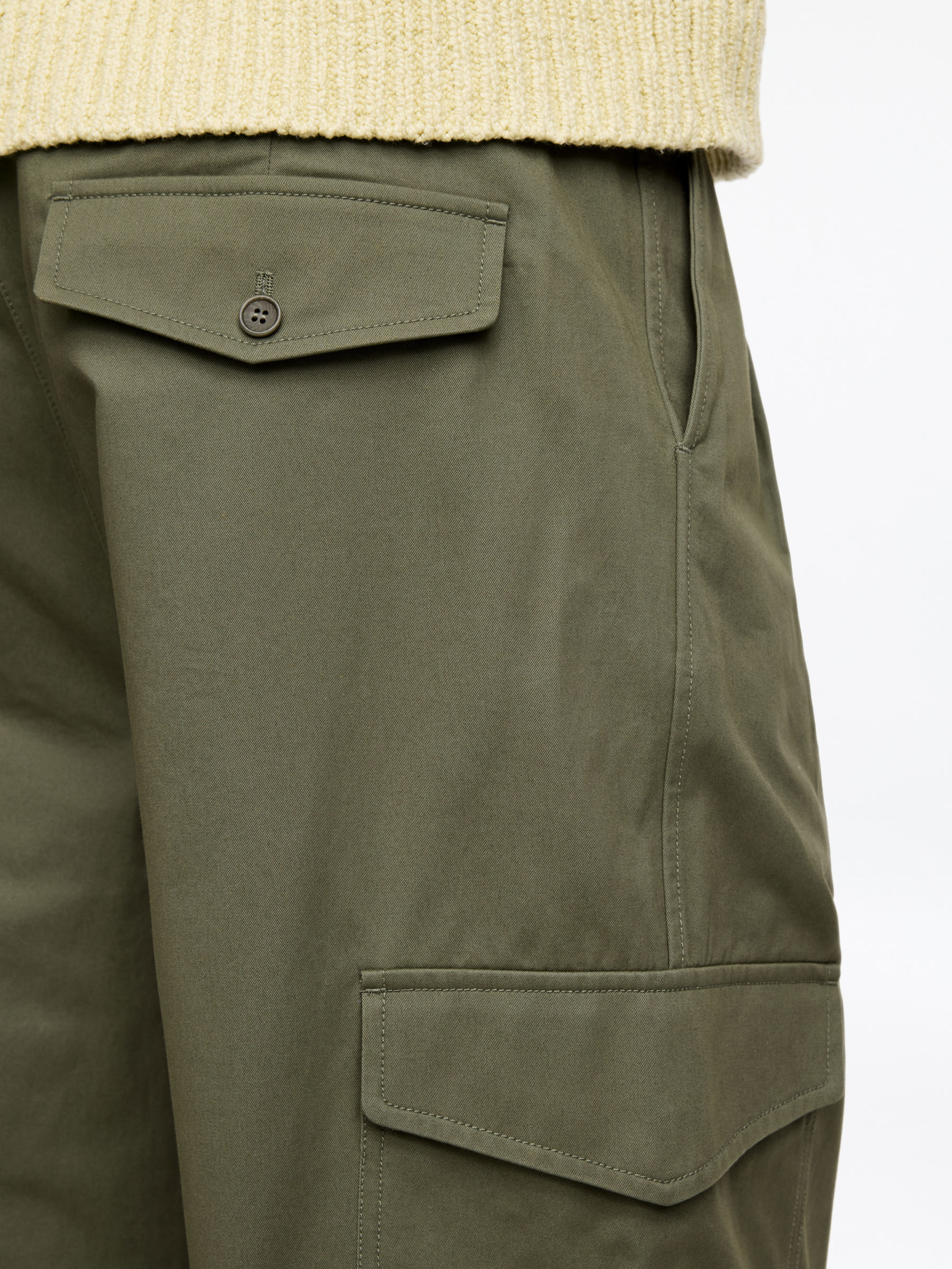 Loose-Fit Cargo Trousers - Khaki Green - Loose fit - Men - StillMedia/Lookbook - 4