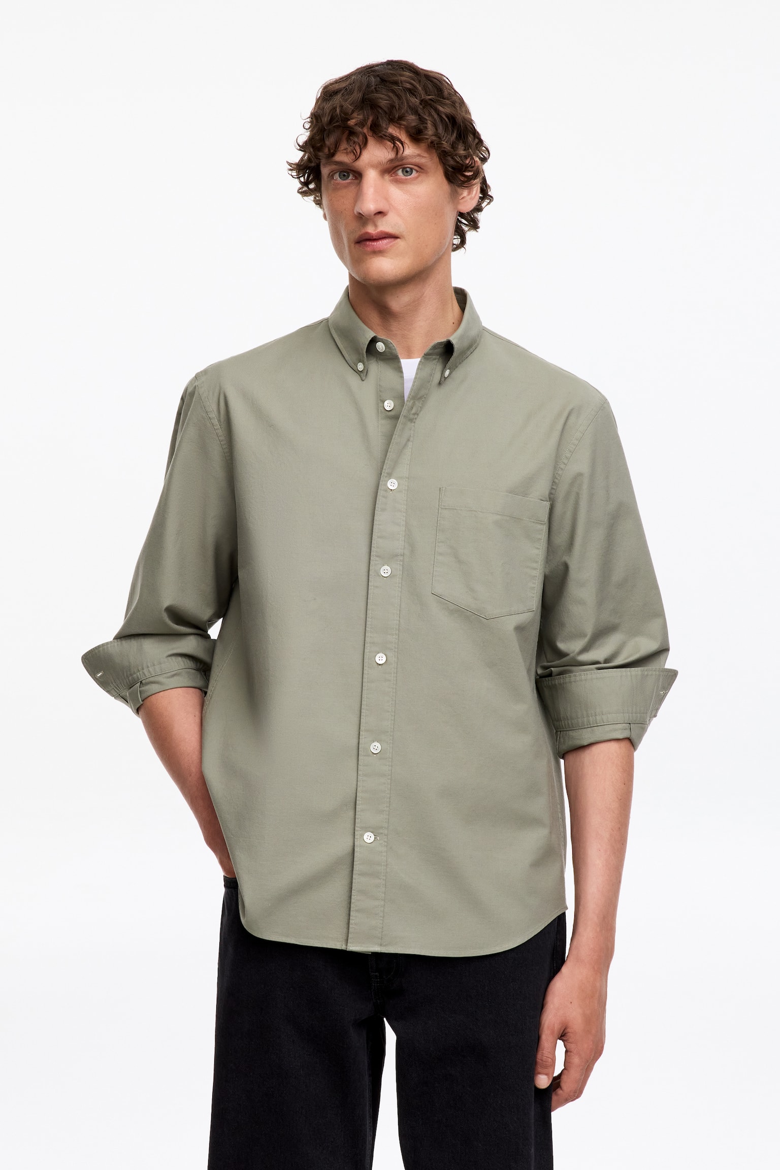 Camicia Oxford dalla vestibilità regolare - Verde polvere/Rosa/Bianco/Pesca/Azzurro/Bianco/Salvia/Blu/Righe/Crema - 1