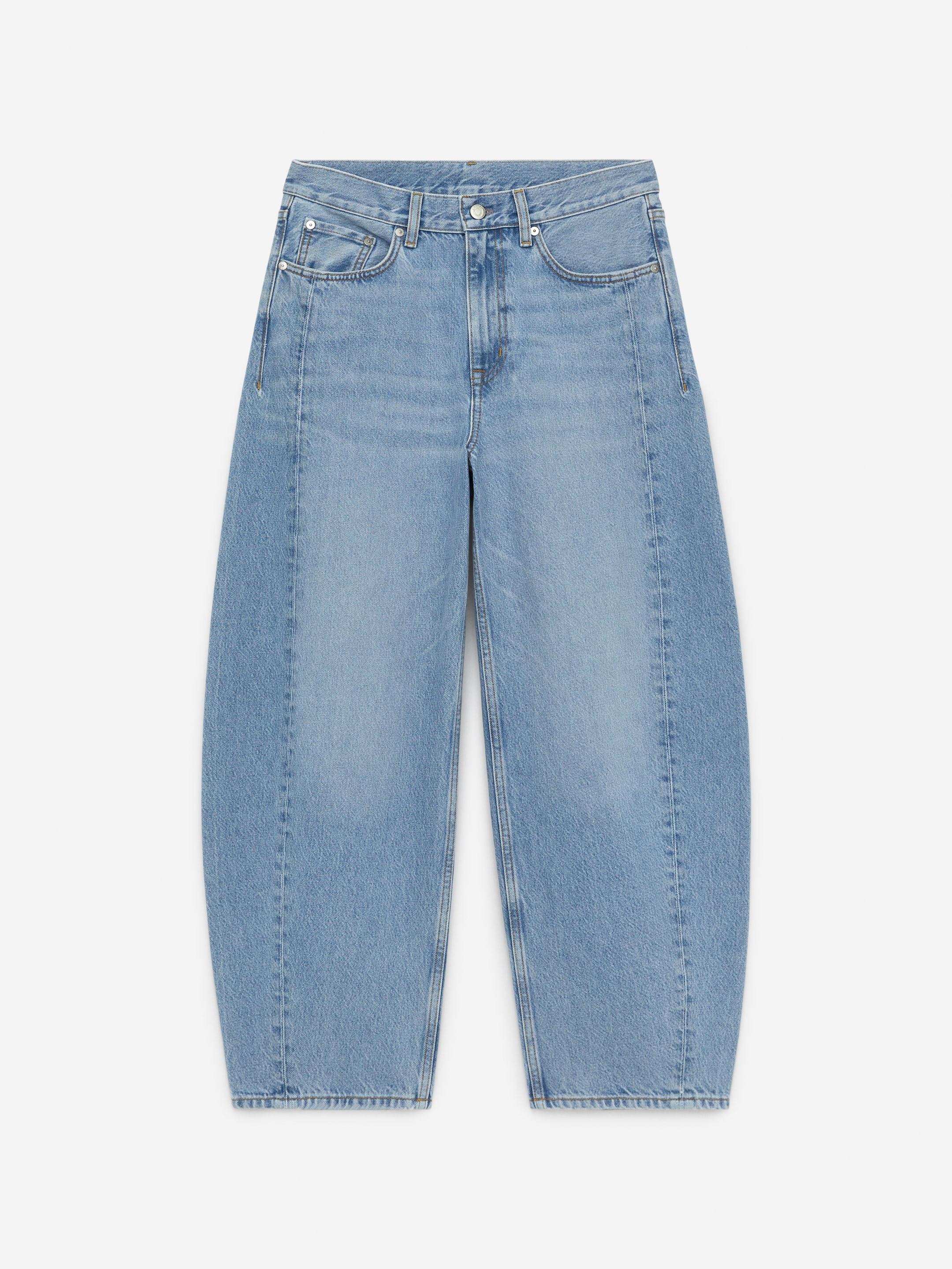 Visa större bild: BLOOM Jeans med avsmalnande ben - Ljusblå - DAM | H&M SE 1